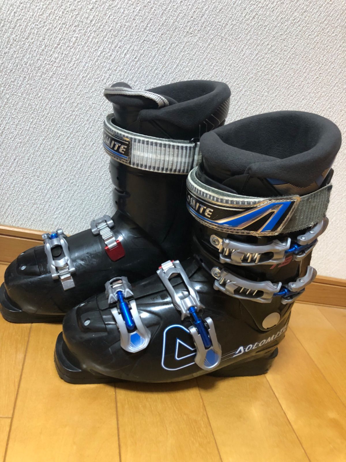 栃木県スキーブーツ DOLOMITE 軽量1.85kg 25.0-25.5cm スキー