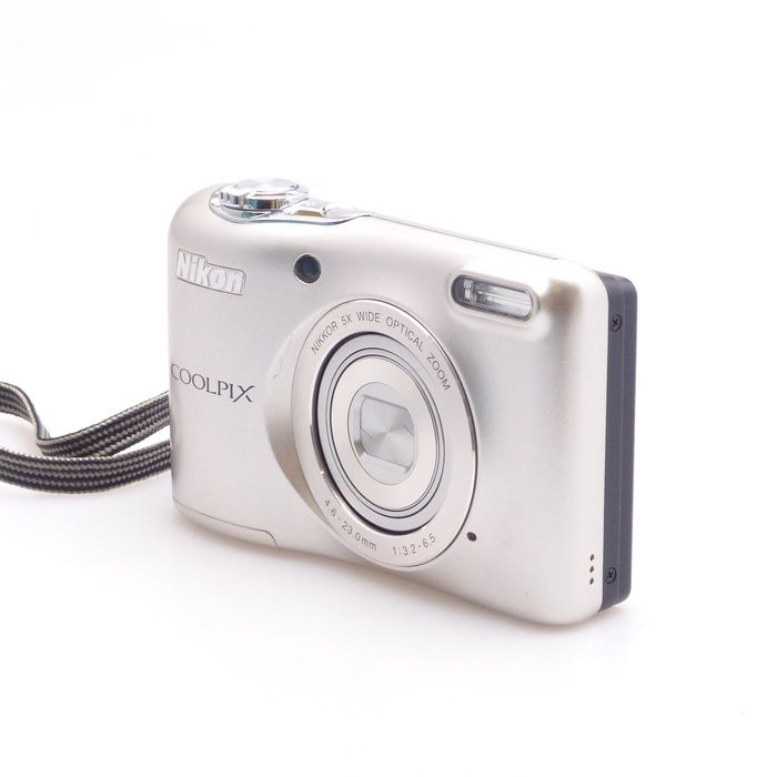 極美品 Nikon coolpix L30 シルバー 極美品 動作確認済み Nikon coolpix L30 シルバー 付属品多数