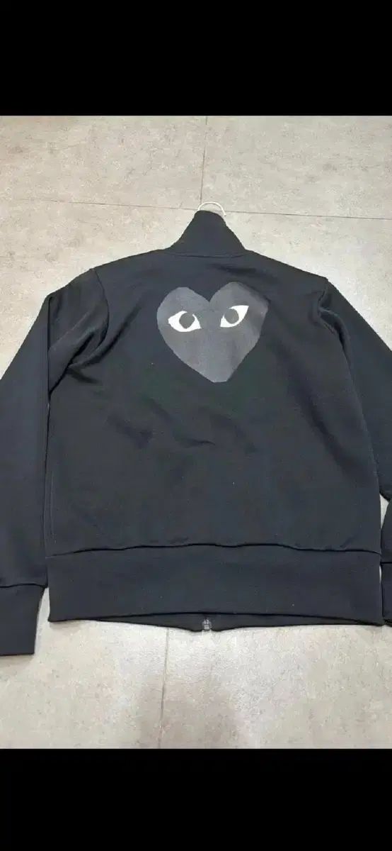 GARCONS