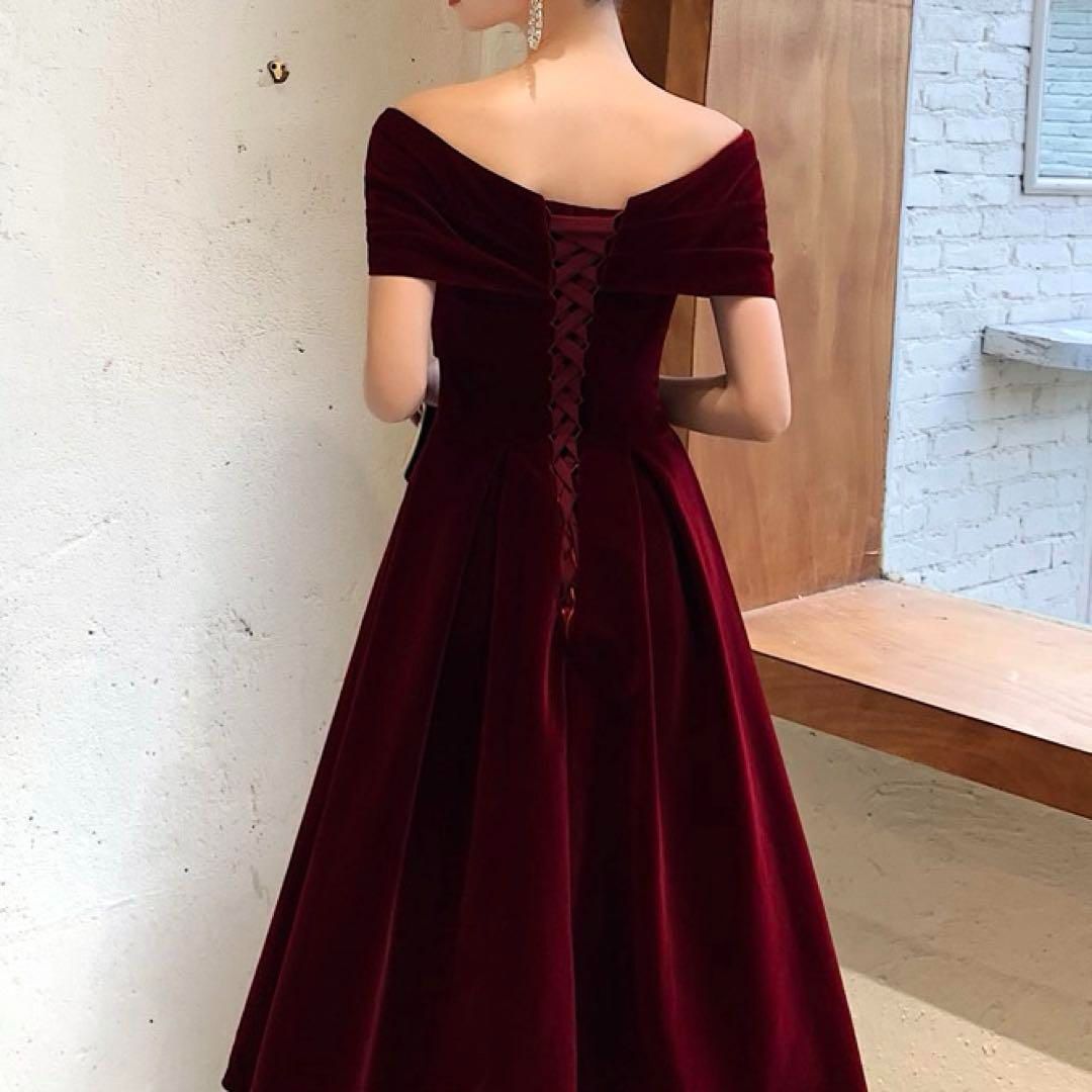 シンプルオシャレなベロア生地のオフショル イブニングドレス 新品・未使用】シンプルオシャレなベロア生地のオフショル