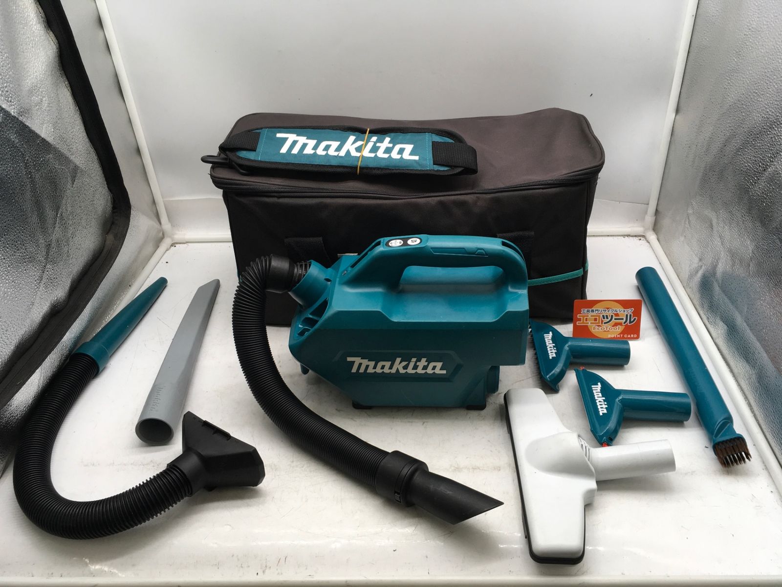 【領収書発行可】Makita/マキタ 10.8V充電式クリーナー CL121DZ [ITFTBKIRWEM0][エコツール岡崎インター店]