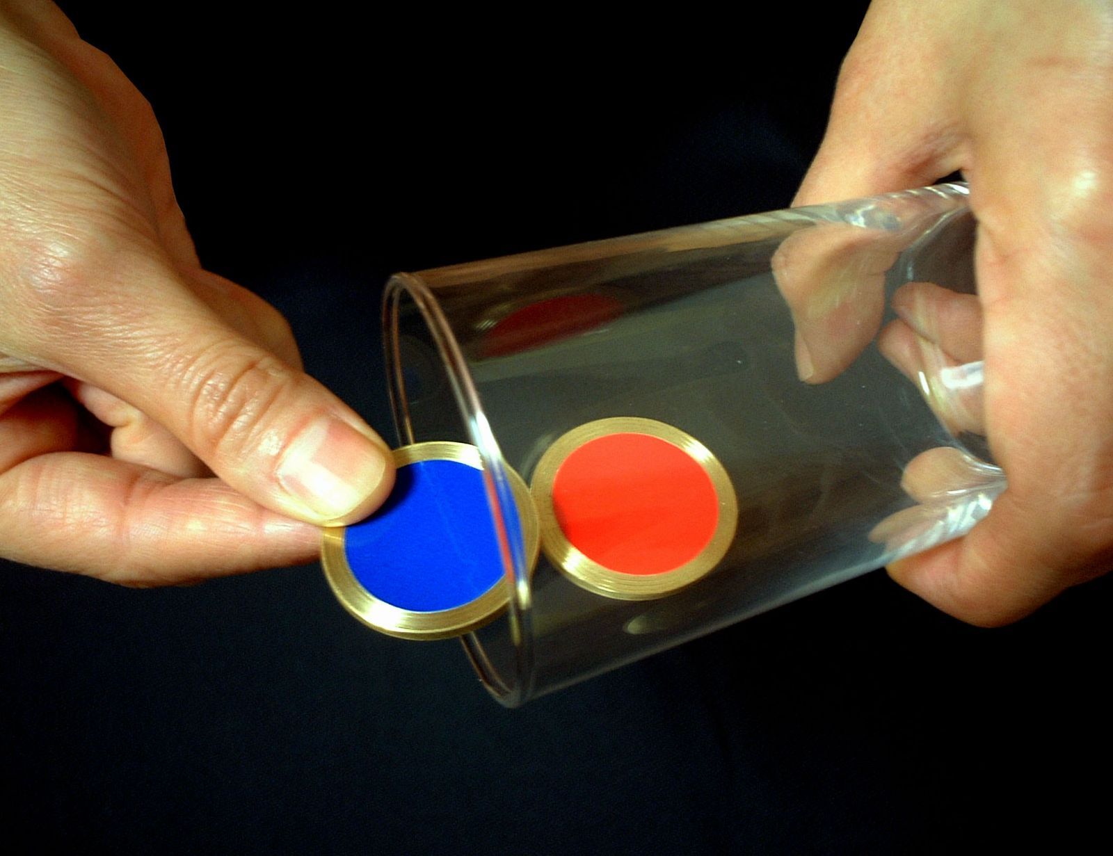 グラススルー［500円玉サイズ］（コインマジック・手品用品） - メルカリ