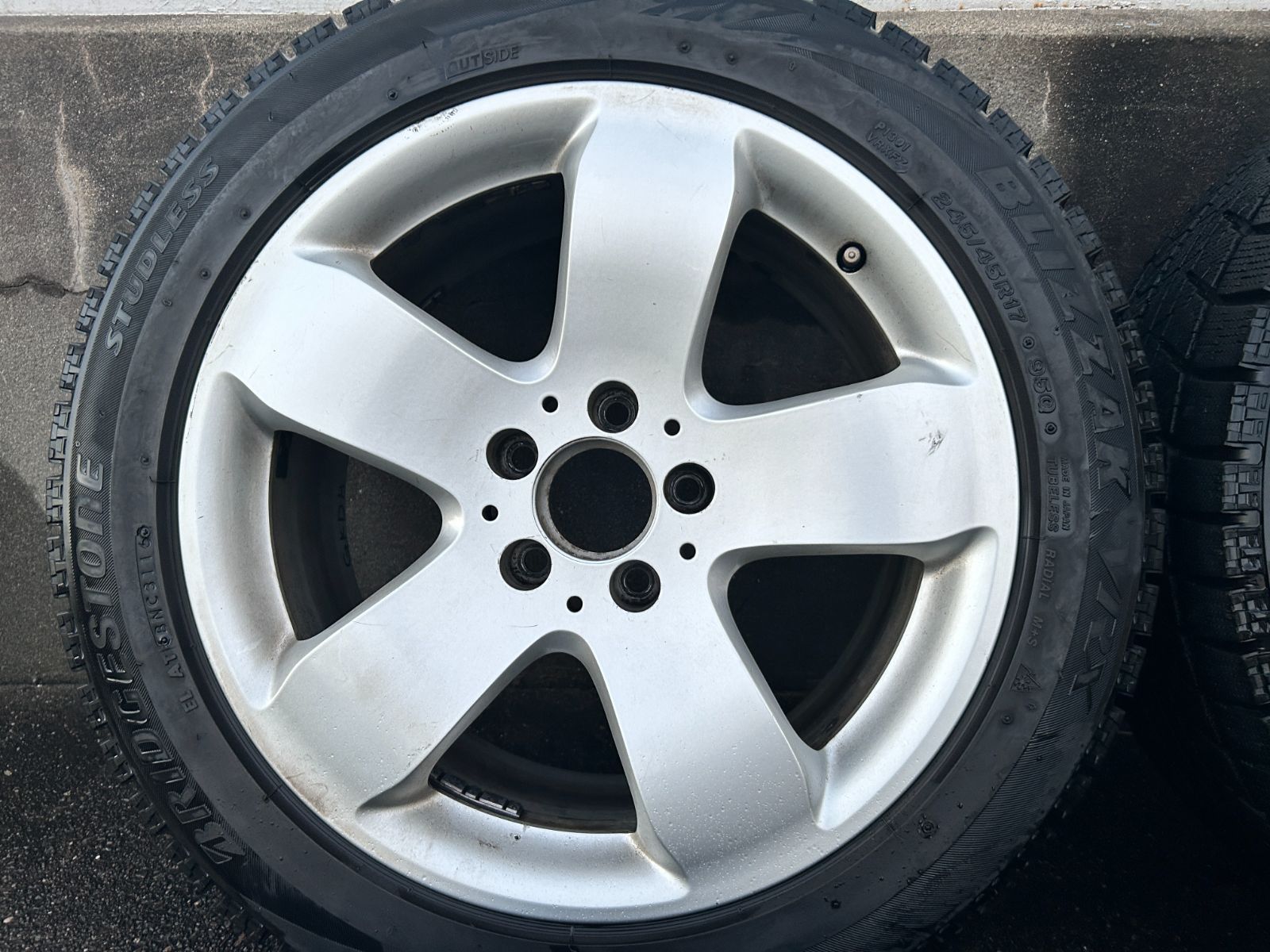 激安 4本セット メルセデス・ベンツ Eクラス W211/S211 純正