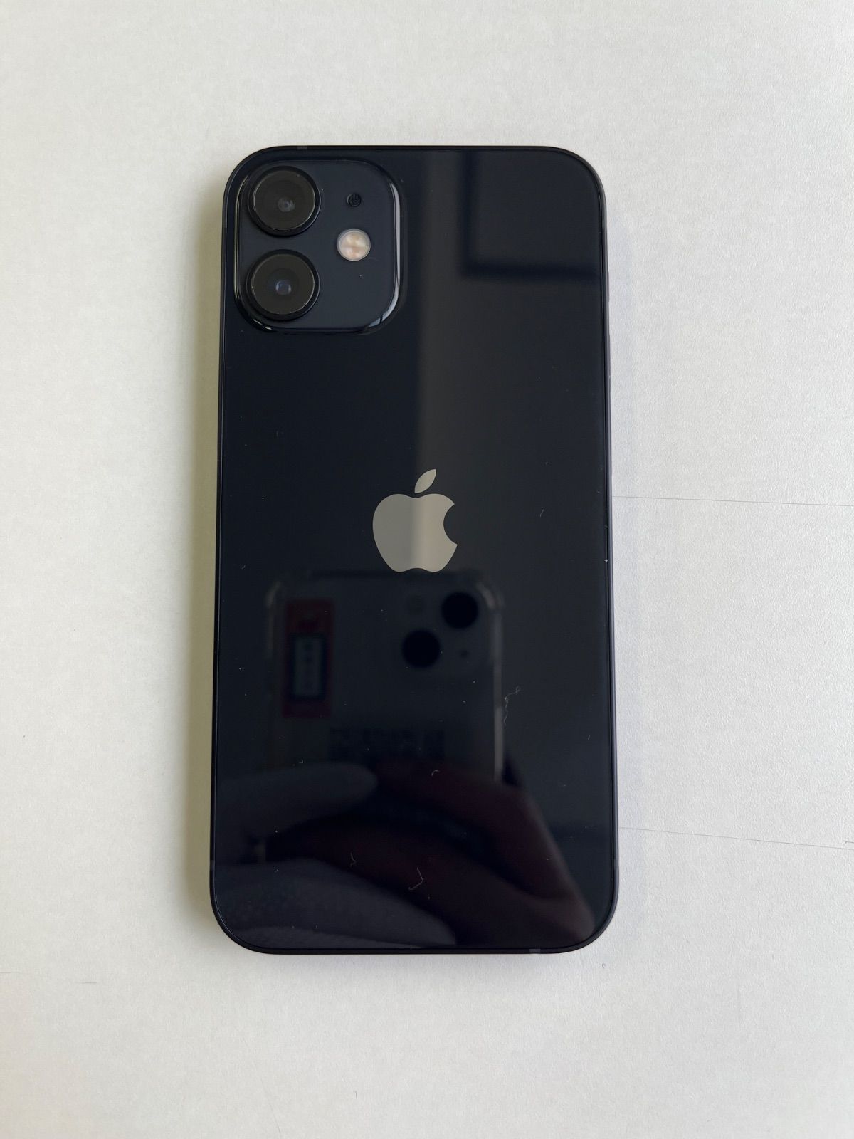 iPhone 12mini ブラック 画面に傷あり。バッテリー100% 純正品！ iphone12 128GB ブラック 純正バッテリー100%｜Yahoo!フリマ（旧