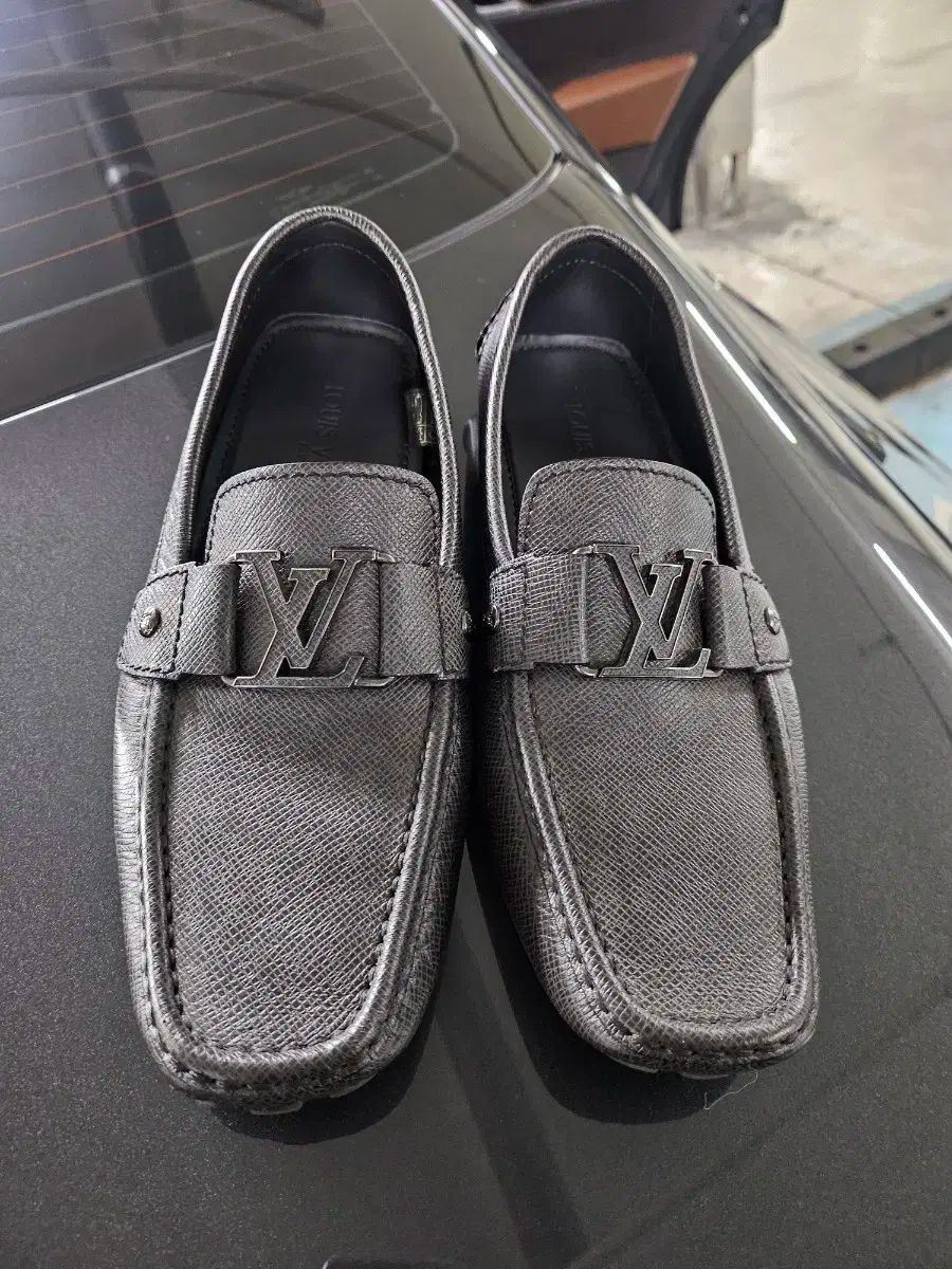 Louis Vuitton(ルイヴィトン) レーサー モカシンシューズ Louis