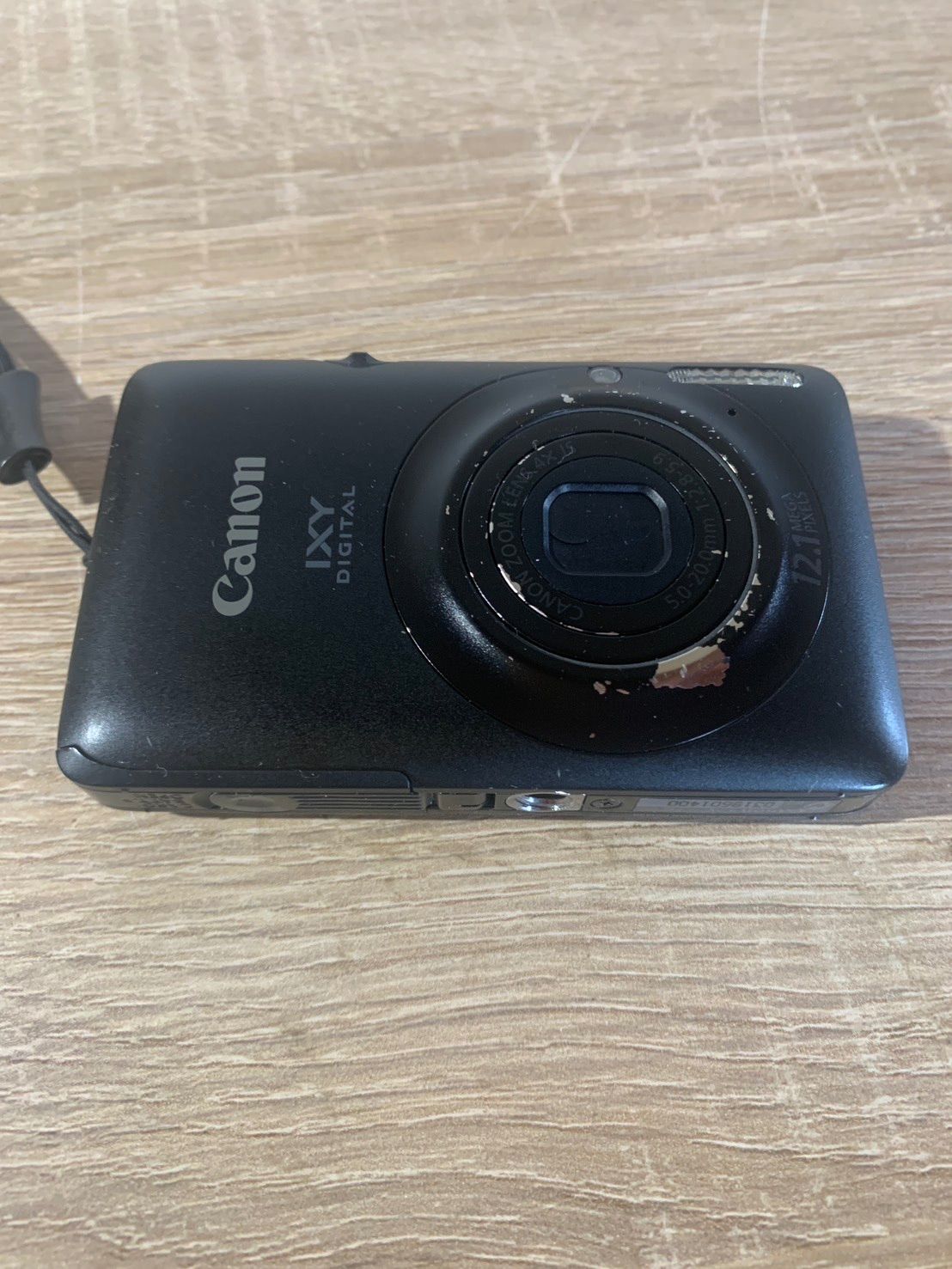 5695 Canon IXY DIGITAL 220 IS ブラック デジカメ