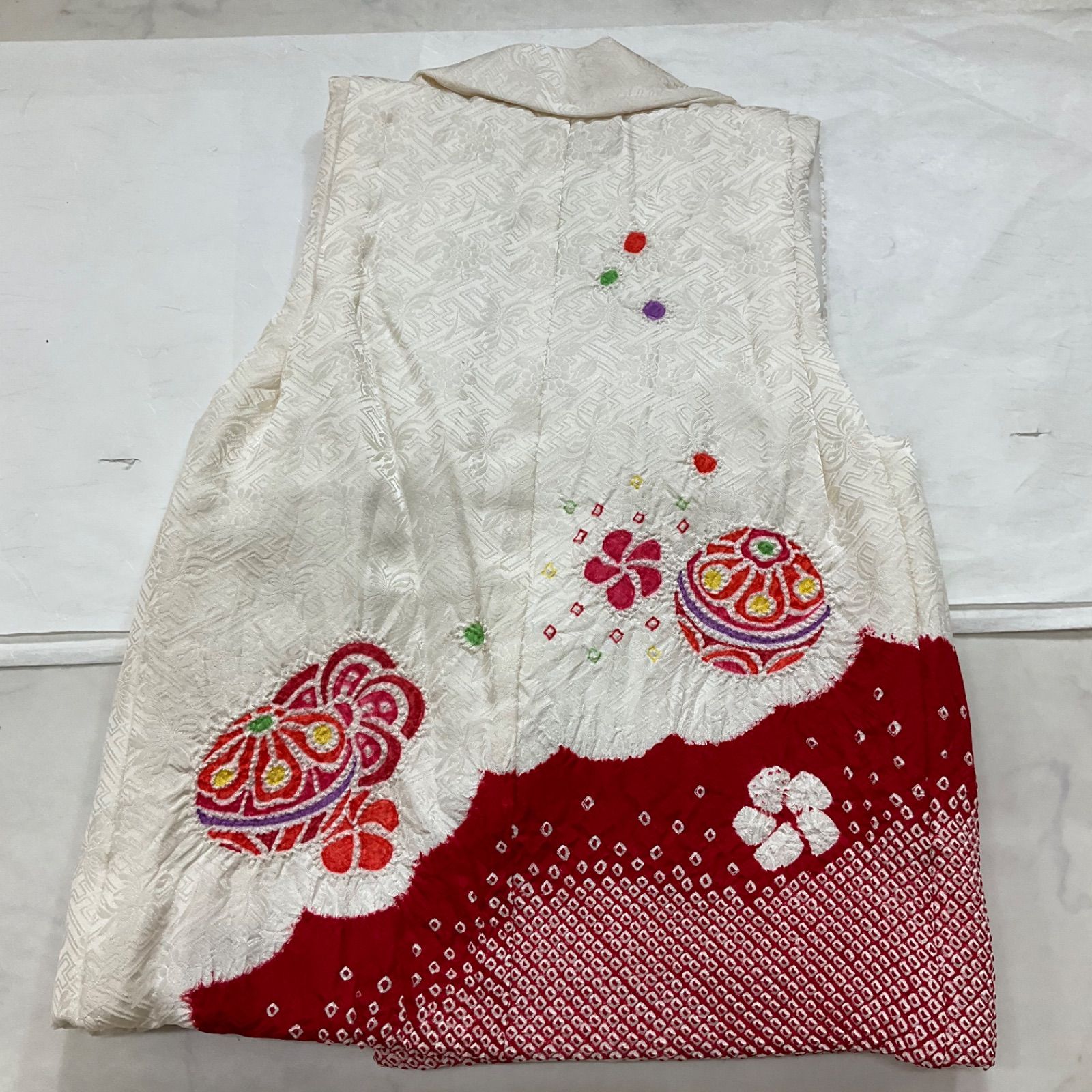 one ◆特別お誂え品◆手絞り◆被布◆七五三◆手絞りに刺繍◆正絹◆女の子◆三歳用◆丈48肩幅27◆七五三子供お詣り◆G278