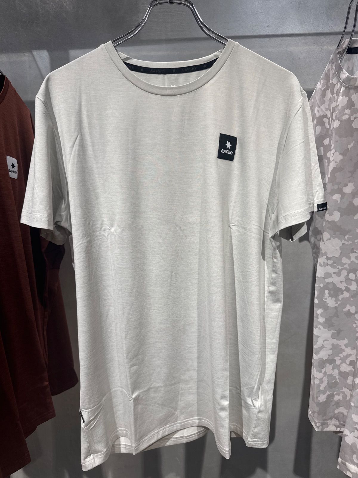 ホワイト 定価9