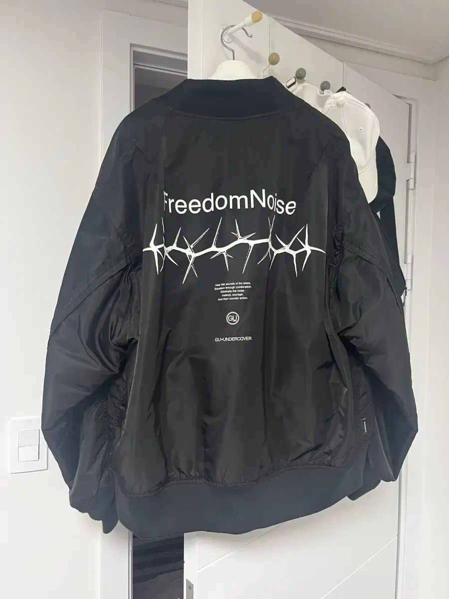 undercover ジャケット 黒 アンダーカバー ほつれ コーチジャケット