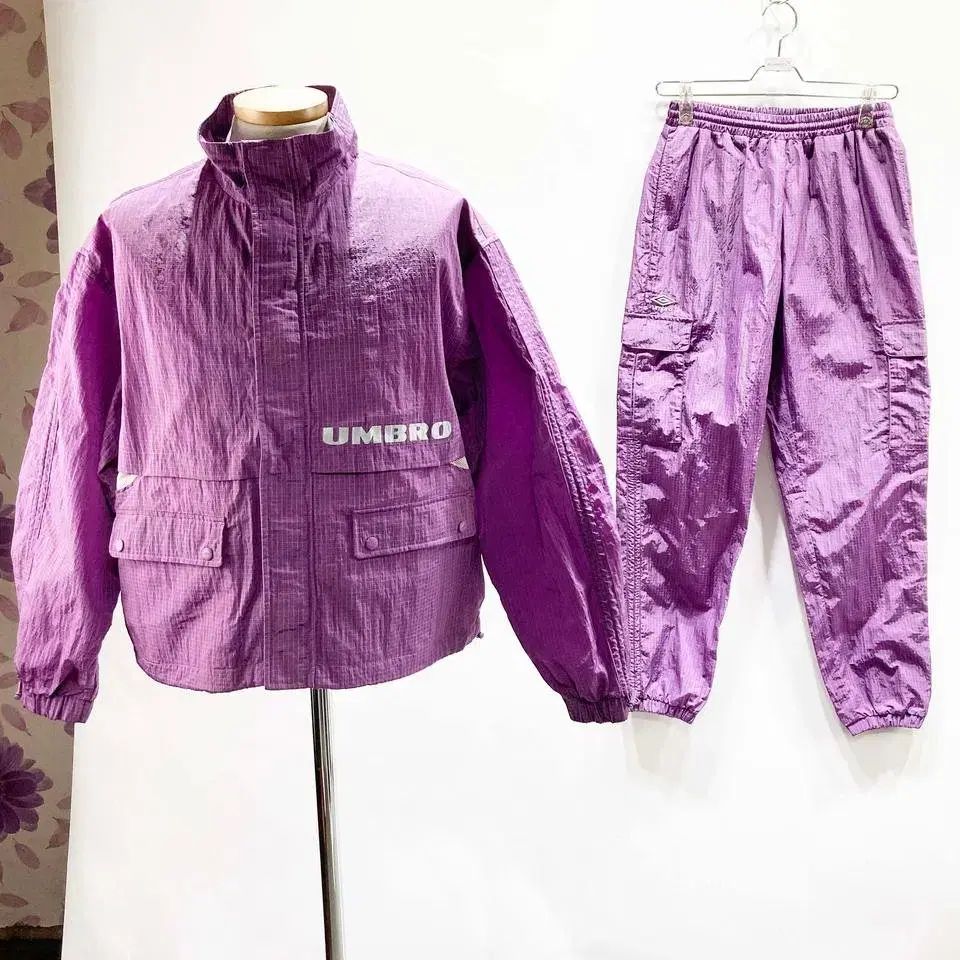 umbro アンブロ 2020 女性用トレーニングセット 賞 85 ヘクタール 24 ー 25 ジンの感覚