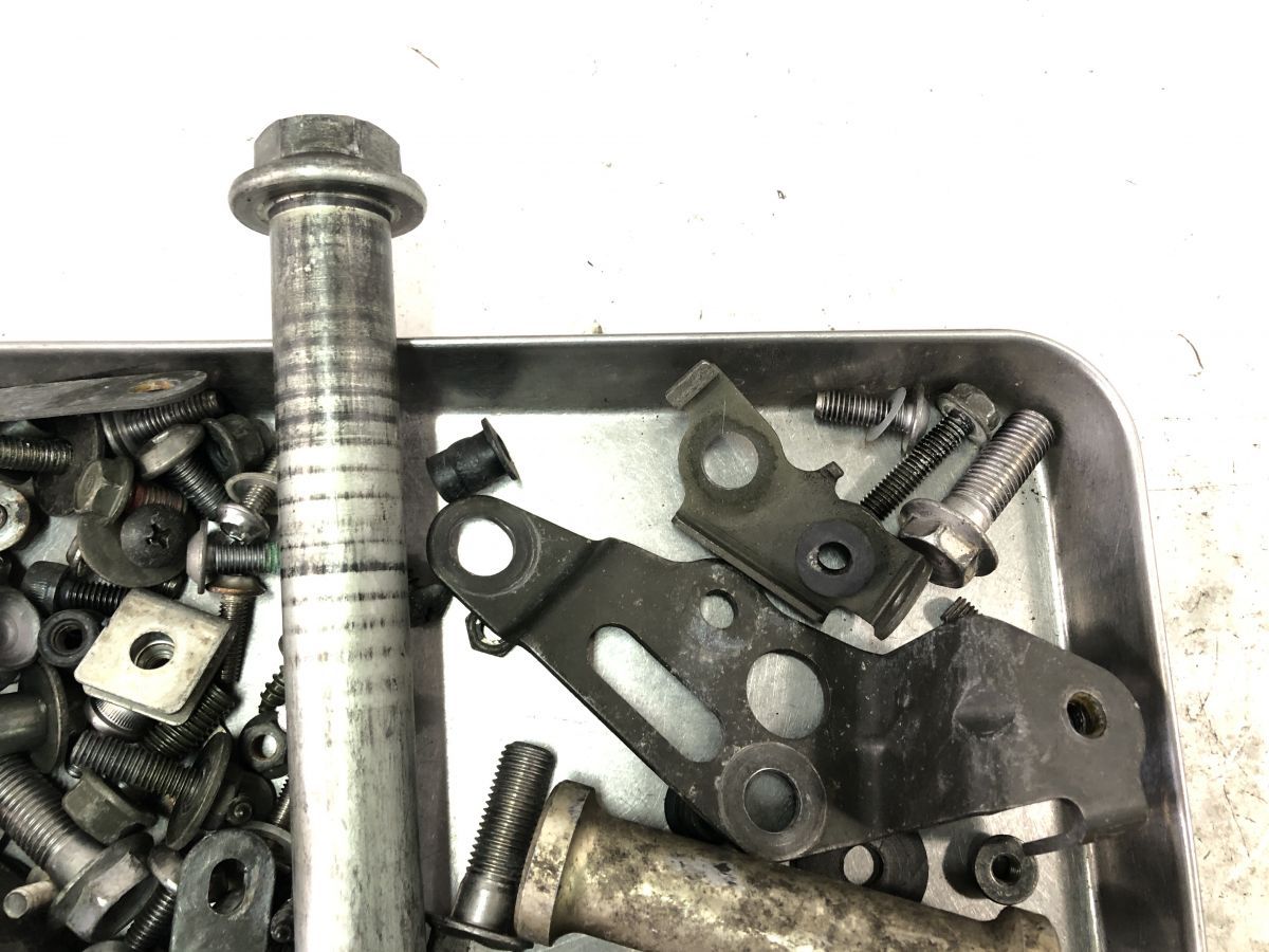 Ninja ZX-10R ZXT00C 03-04 C型 ボルト カラー ナット ネジ ステー