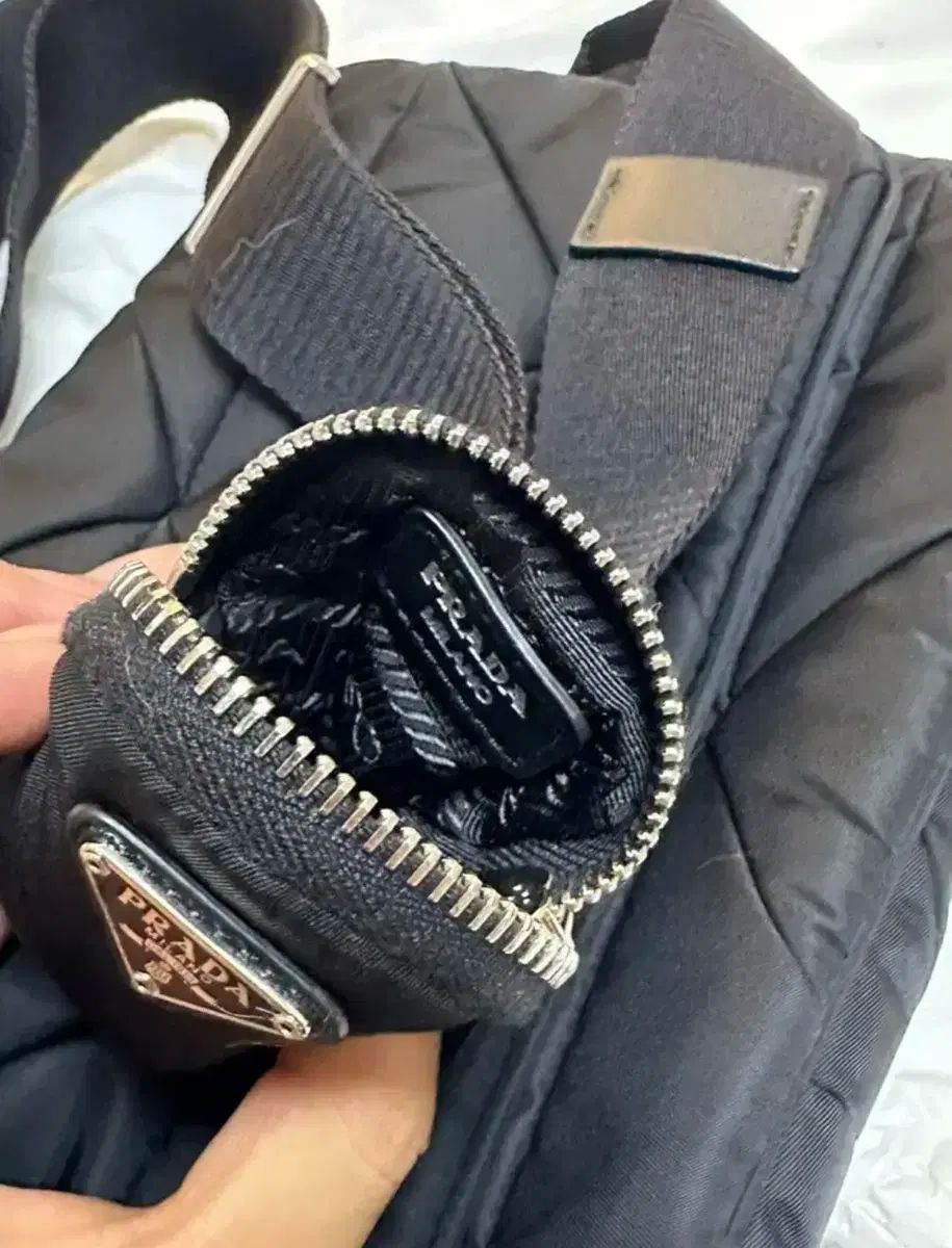 プラダ ボディバッグ Re-Nylon 1BC167 プラダ PRADA ReNylon 前