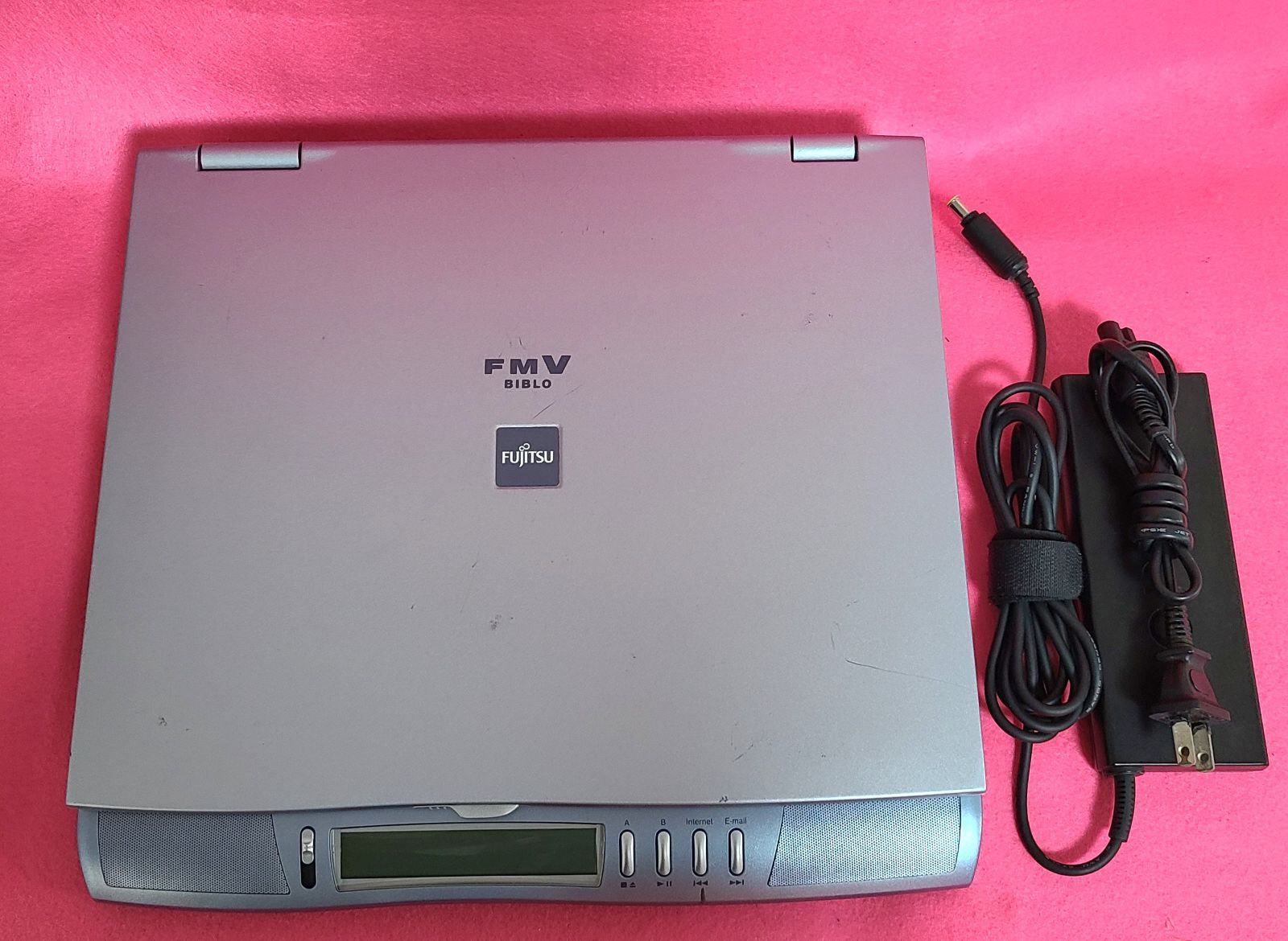 FMV BIBLO NE5|600R Mobile PentiumIII 600MHz PC パソコン ノート ウィンドウズ WINDOWS DOS|V レトロ 2000 ゲーム エフエムブイ ビブロ 富士通 フジツー レディース メンズ 笑声 商品