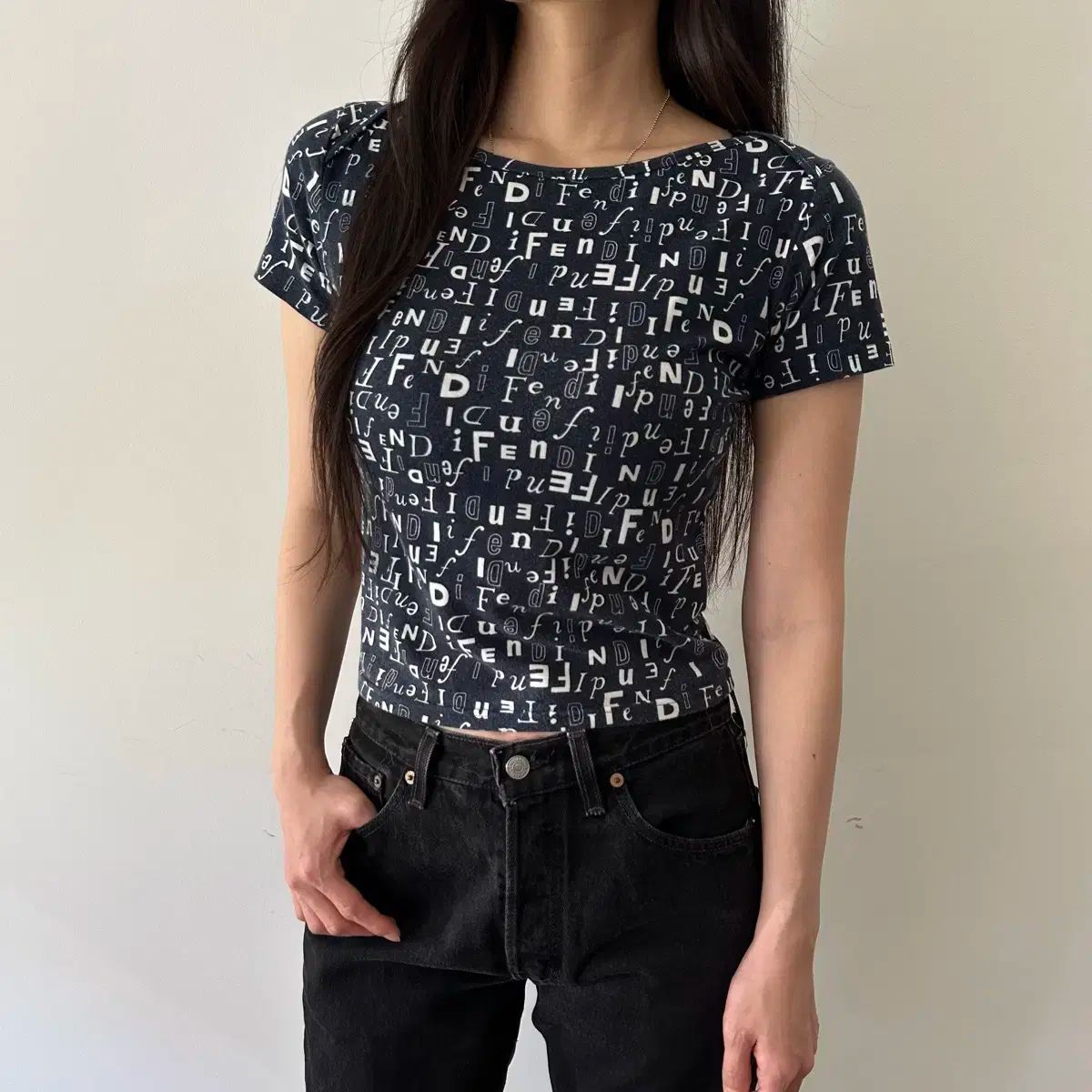 FENDI フェンディ fendi マルチ ロゴ 半袖 Tシャツ