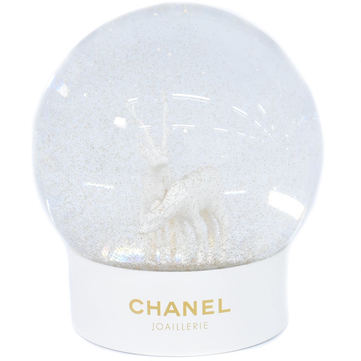 E*i様 CHANEL スノードーム 白い鹿レア CHANEL スノードーム 白い鹿レア