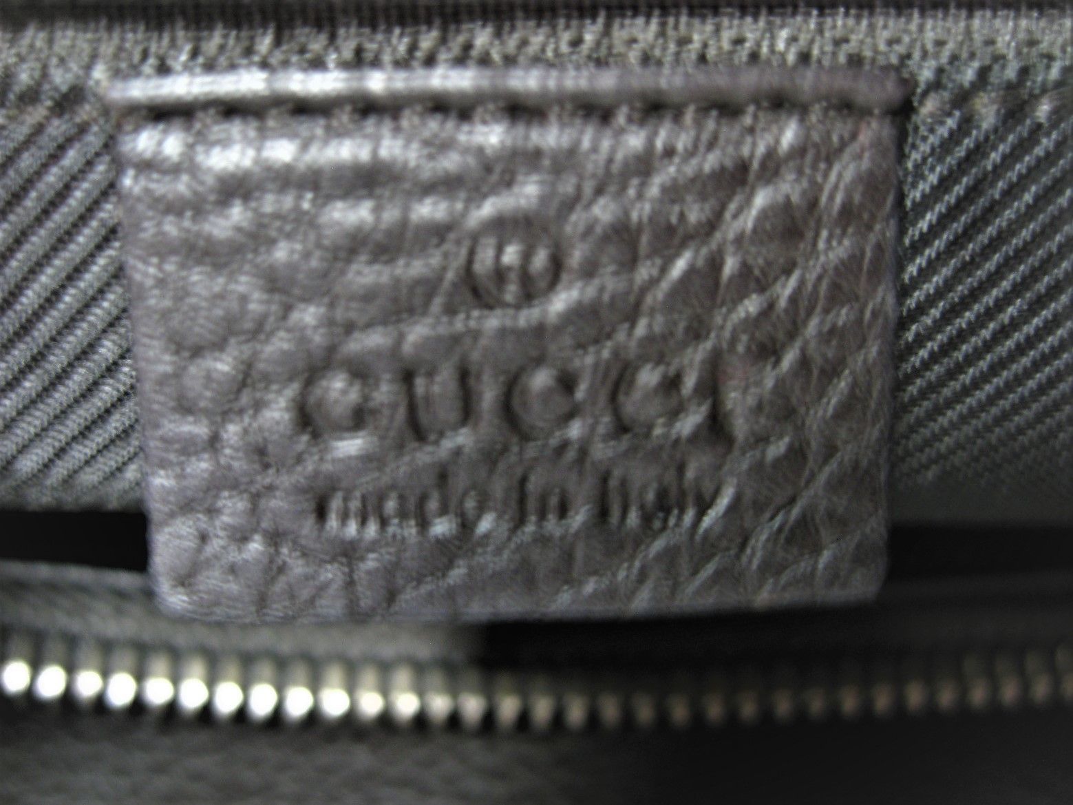 ほぼ未使用 男女兼用 本革 グッチ GUCCI ショルダー付 焦茶