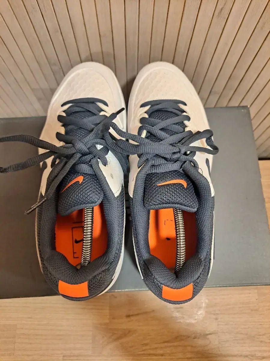 ナイキ 白 青 テニスシューズ 260 サイズ 状態最高 LLC-HASEGAWATOSO_COM