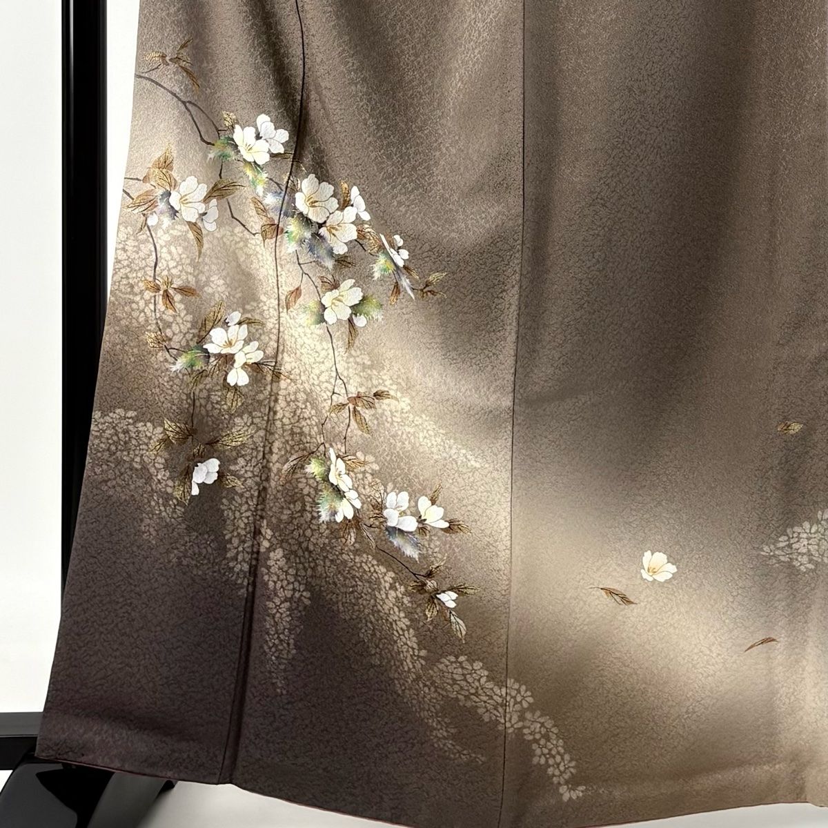 付下げ 身丈163cm 裄丈65.5cm M 袷 やまと 落款 枝花 金銀彩