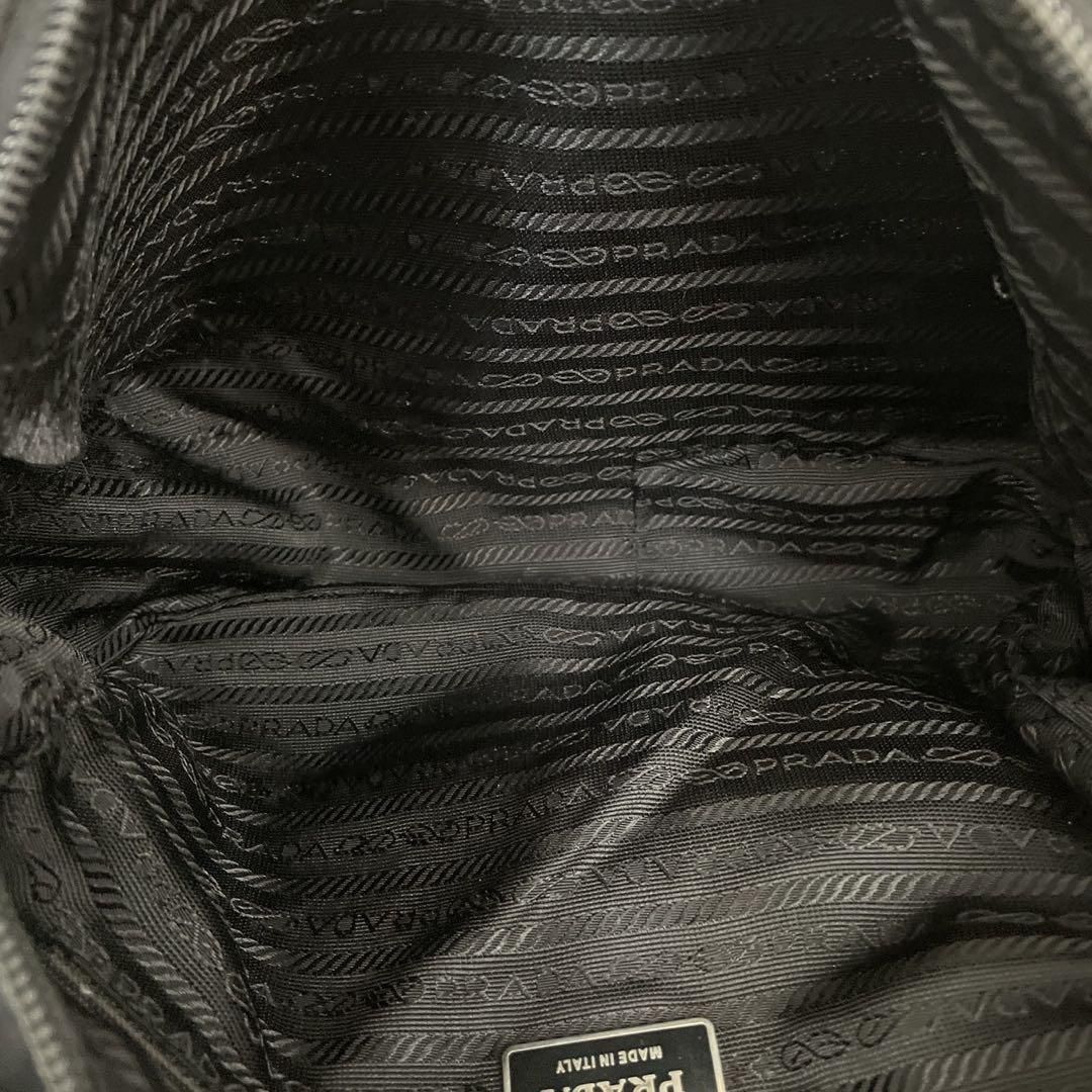 価格交渉/質問大歓迎♪】極美品 プラダ 三角ロゴ ナイロン 黒 カメラ