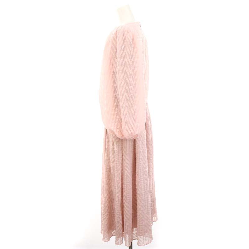 美品 CELFORD ドビーシフォンワンピース ロング丈 春服 ホワイト 36 CELFORD - セルフォード メルカリ CELFORD×石井美保×＆ROSYコラボドビーシフォンワンピースの口コミ 石井美保さんコラボ