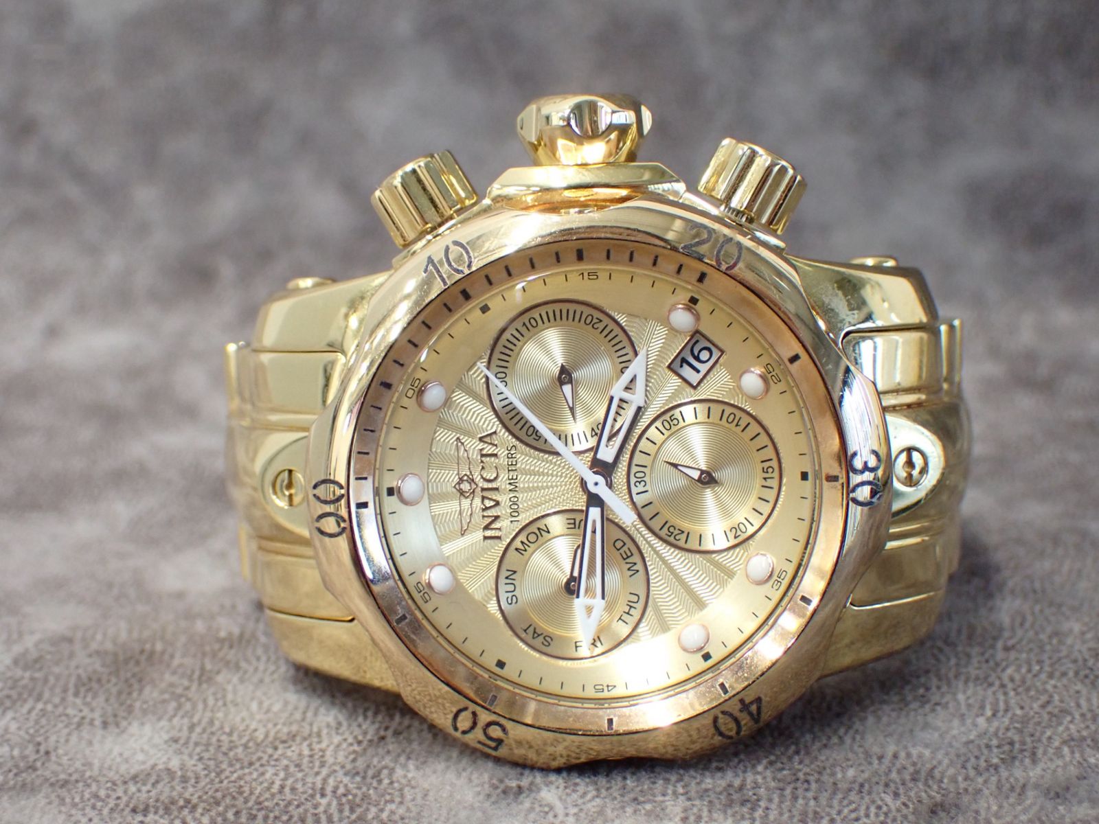 Invicta インヴィクタ 腕時計 ゴールド メンズ クロノグラフ 稼働品