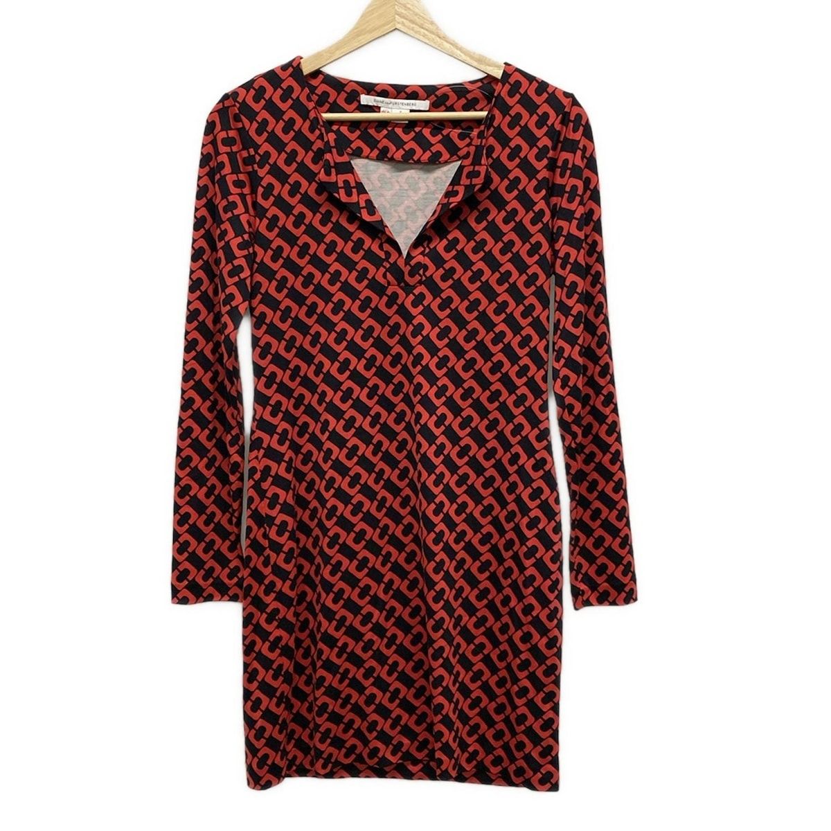 DIANE VON FURSTENBERG(DVF)(ダイアン・フォン・ファステンバーグ