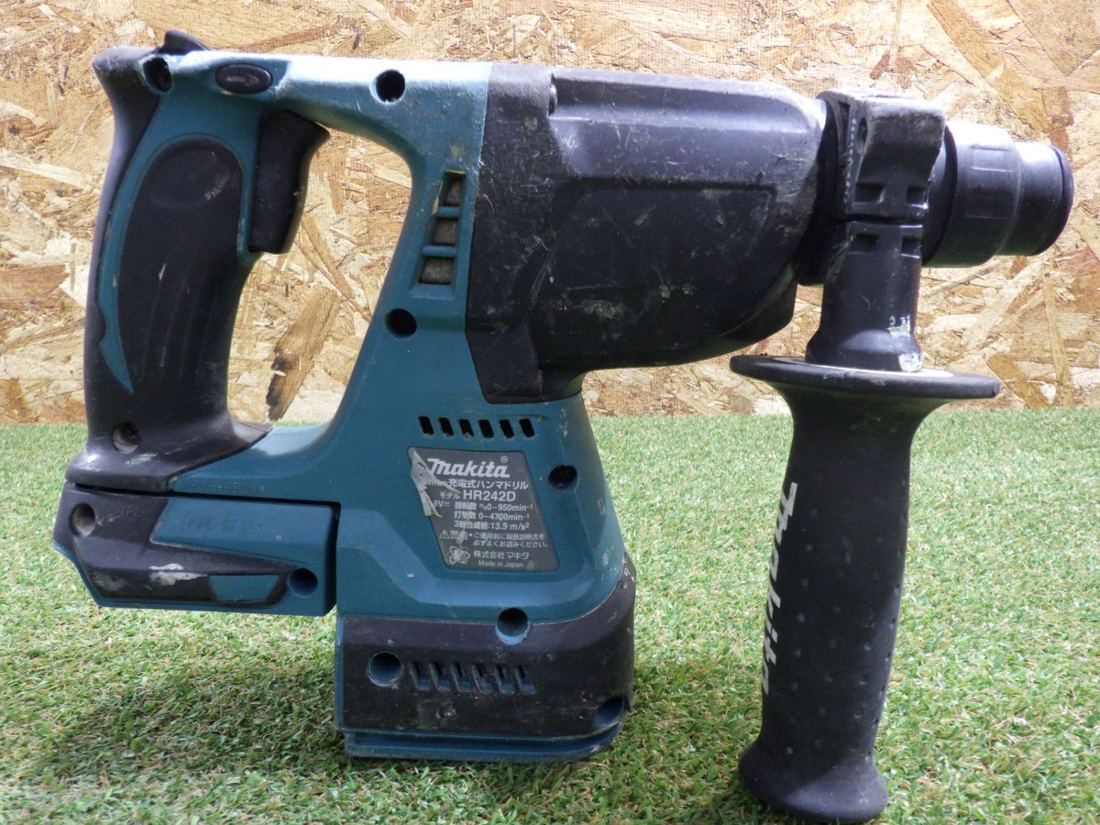 中古☆マキタ 24mm　充電式ハンマドリル HR242D☆ Yahoo!オークション -「hr242d」の落札相場・落札価格