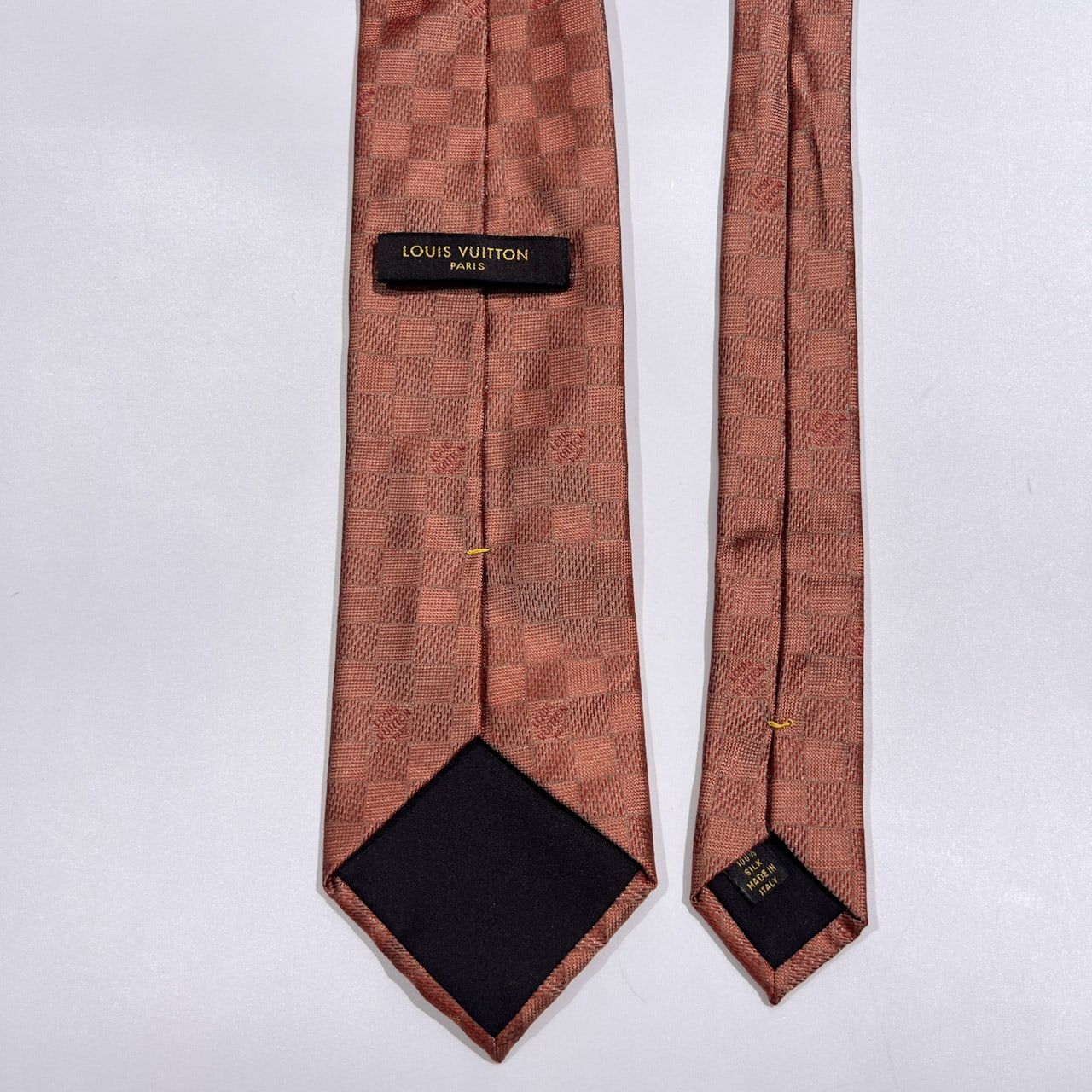 LOUIS VUITTON ネクタイ　100%シルク　ダミエ ルイヴィトン ネクタイ ダミエ シルク100％ LOUIS VUITTON