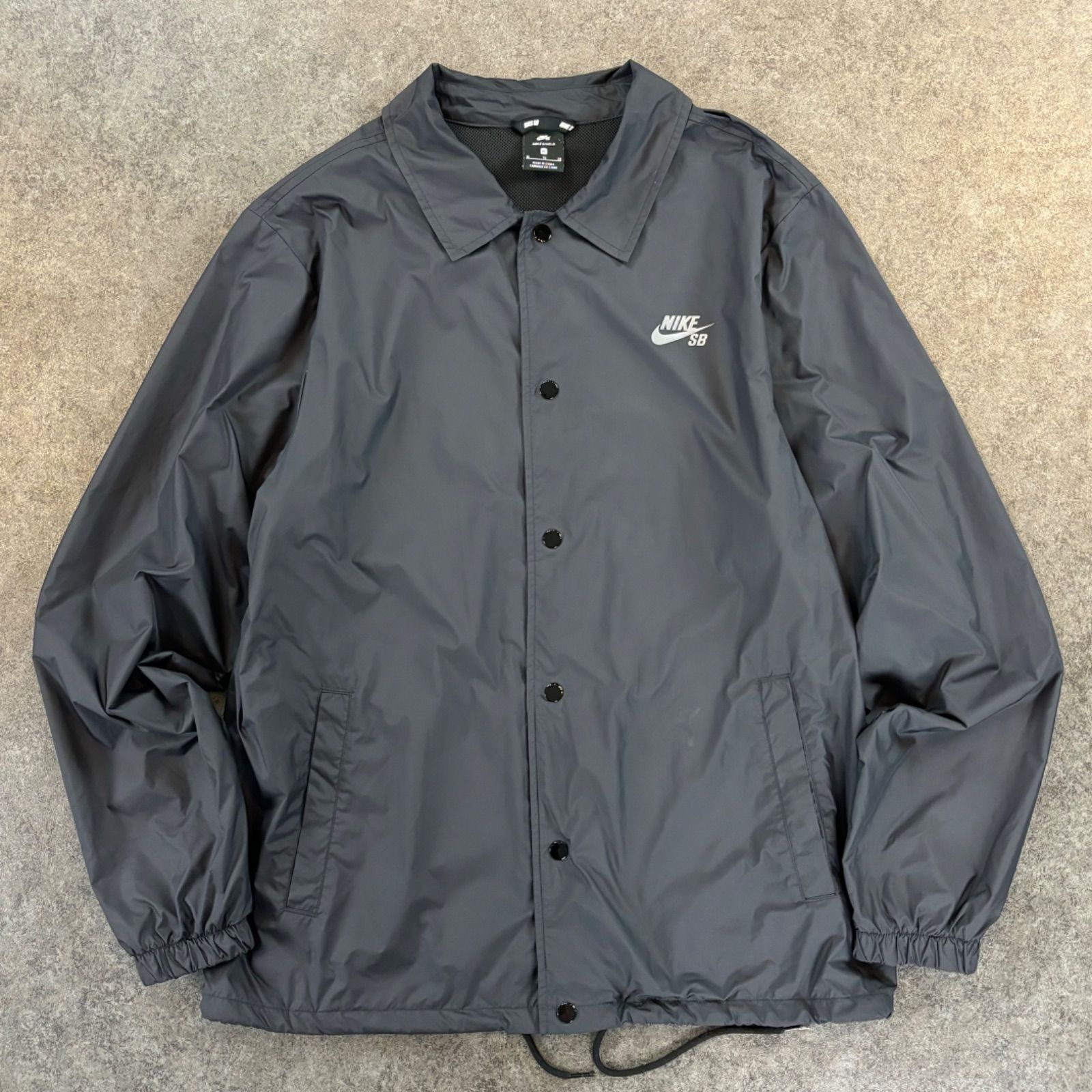 NIKE SB Logo Printed Shield Coach Jacket Black ナイキ ナイキ