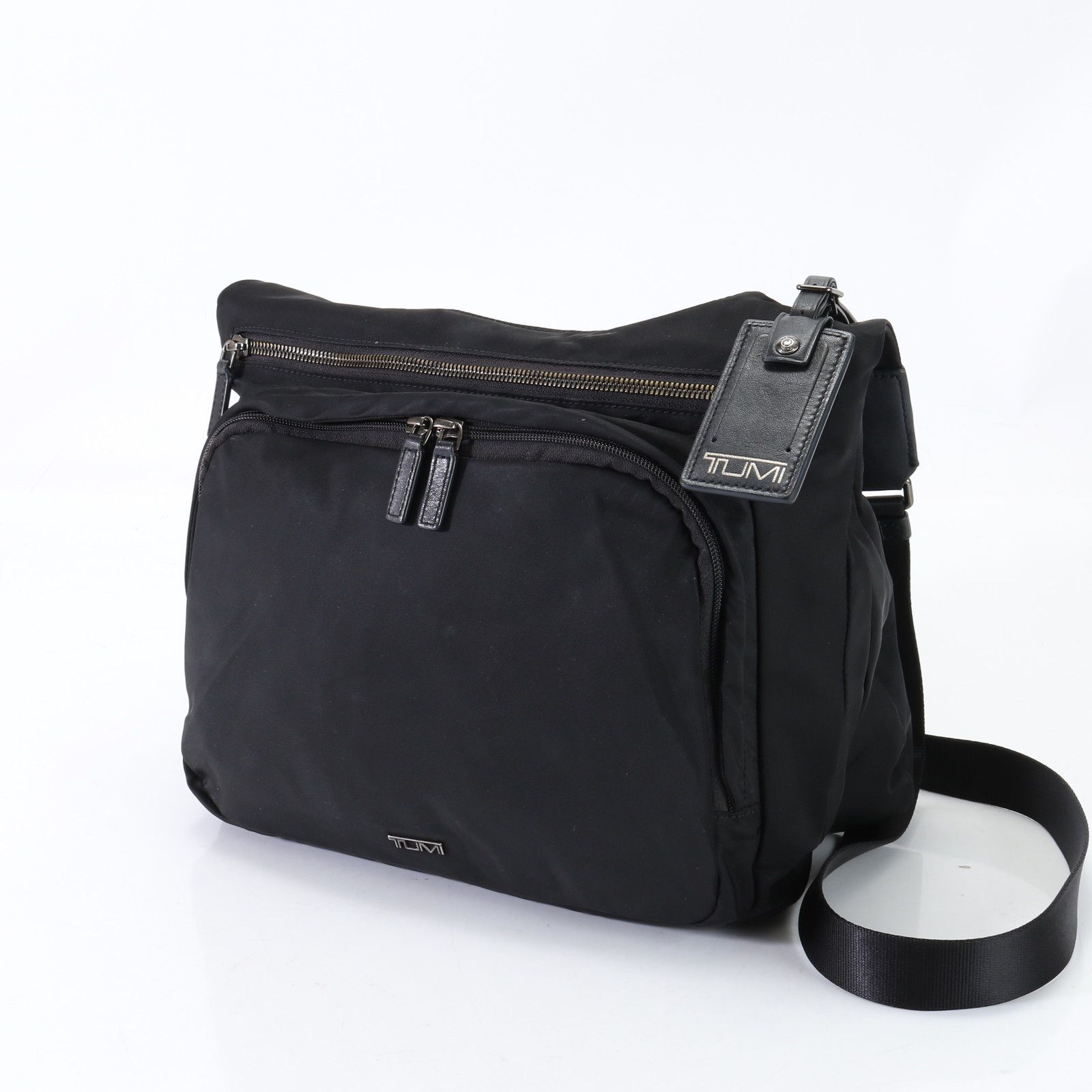 TUMI トゥミ トレーサータグ付 ビジネスバッグ ボストンバッグ　ブラック TUMI トゥミ トレーサータグ付 ビジネスバッグ ボストンバッグ