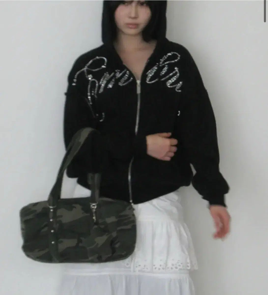 EXPIRED GIRL エクスパイアードガール ラインストーン ジップアップパーカー フード付き CAMPINGPARCCENTRAL_COM