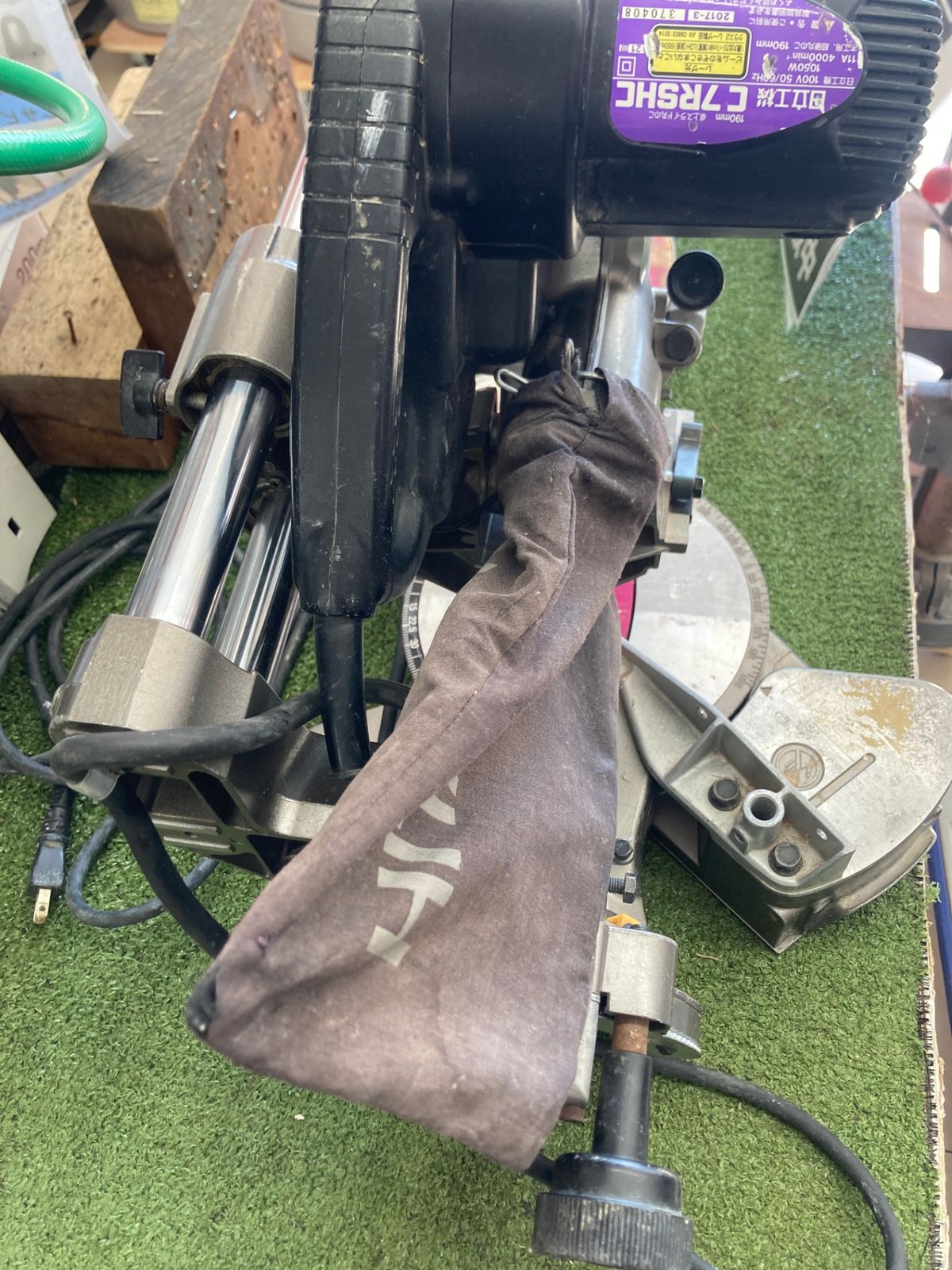 中古品】【0922】☆HiKOKI(日立工機) 190㎜卓上スライド丸のこ ピンク 
