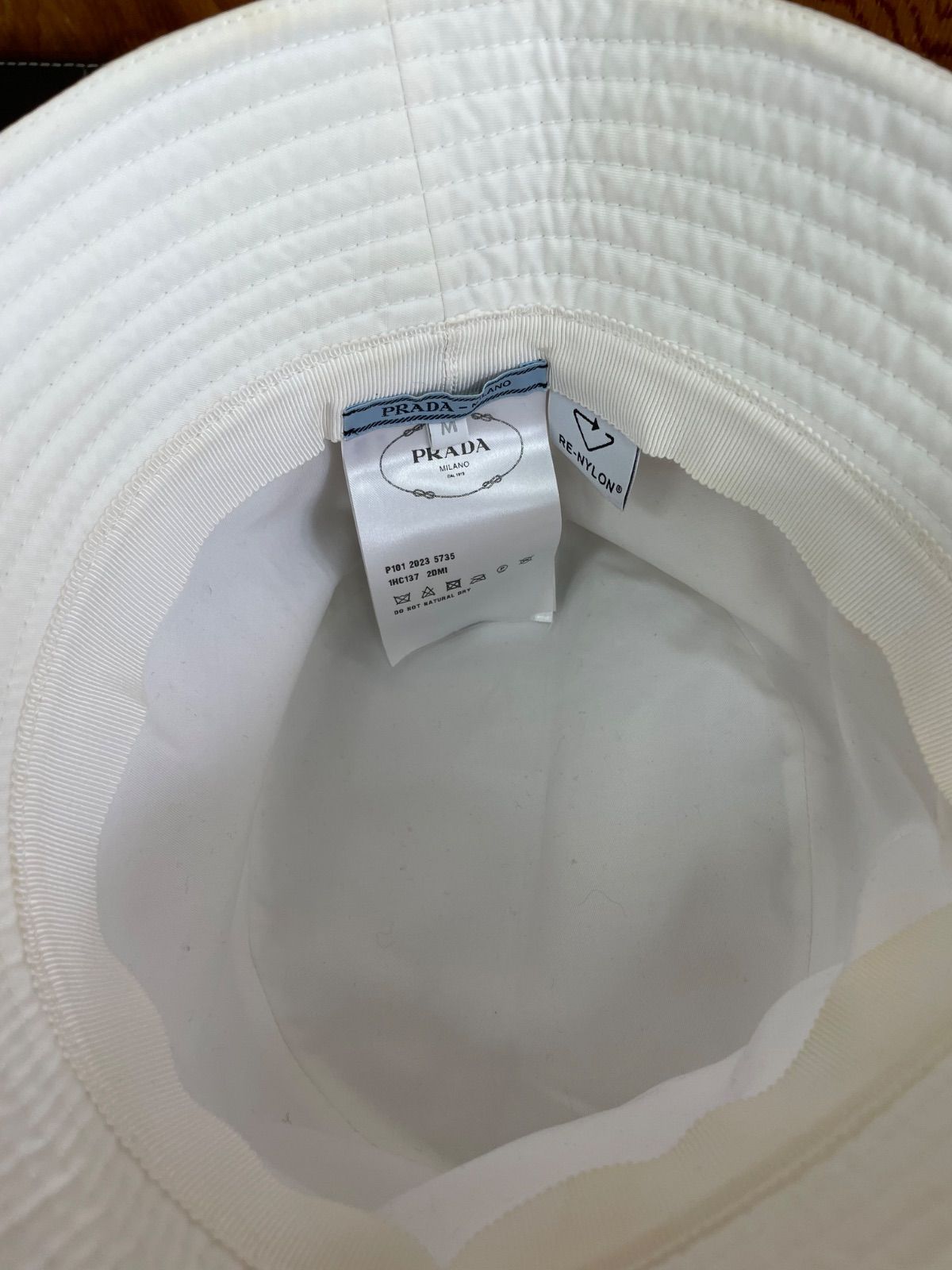 PRADA プラダ RE-NYLON 三角プレート バケットハット sizeM プラダハット