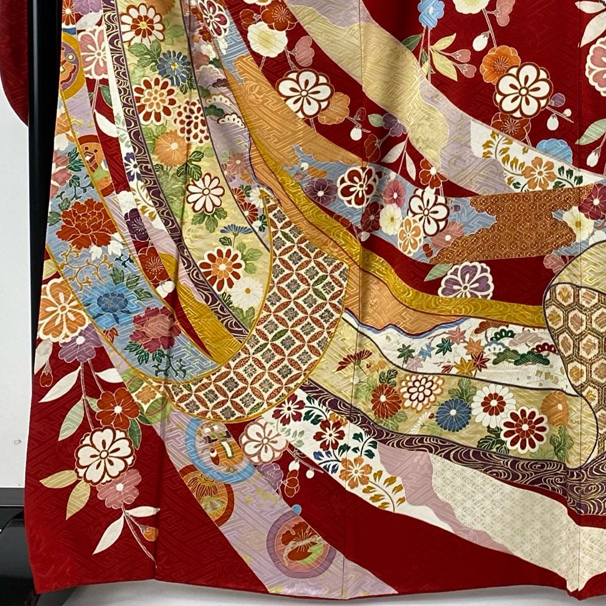 【振袖フルセット】草花 金彩 染め分け 赤 正絹 振袖セット 振袖フルセット 正絹振袖 草花文 金彩 三越扱い 赤 71