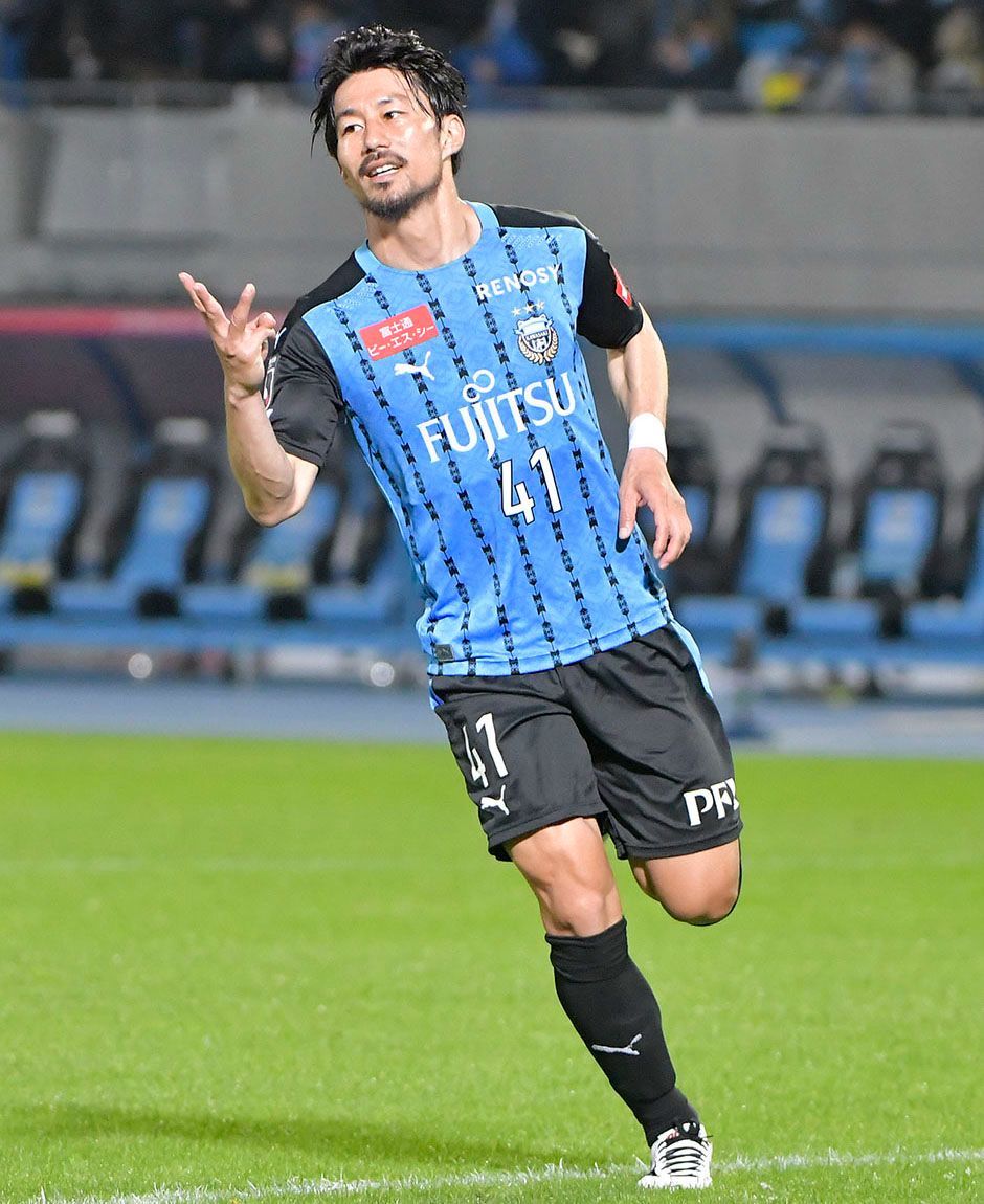 川崎フロンターレ 家長 2020 ユニフォーム - メルカリ