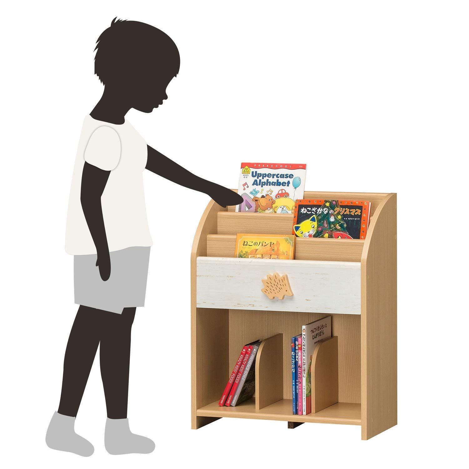 ラック 子供 収納 絵本棚 木製 リビングに置ける北欧テイスト かわいい 表紙が見える ハリネズミのオーナメント ナチュラルブラウン 幅56.3 高さ69.6 白井産業 奥行26.5cm LAK-7055BSB ランドキッズ