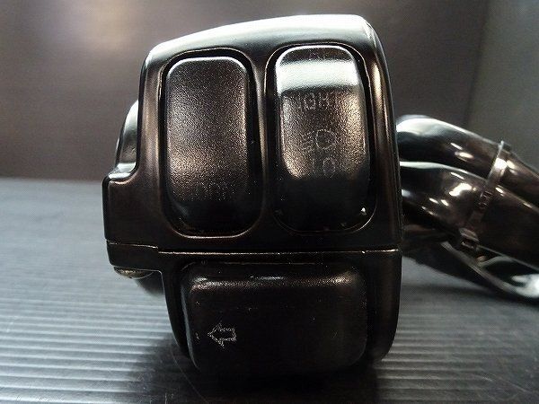 ハーレー スポーツスター XL883L-I 純正 スイッチボックス 左 E3718 BRIGHTFACE_UK