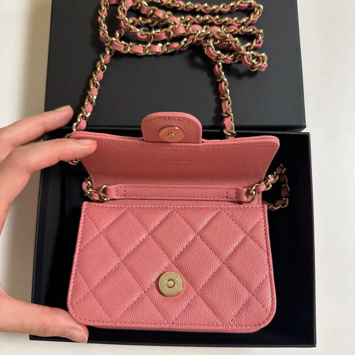 Chanel(シャネル) クラシック ミニ チェーンウォレット ap2727
