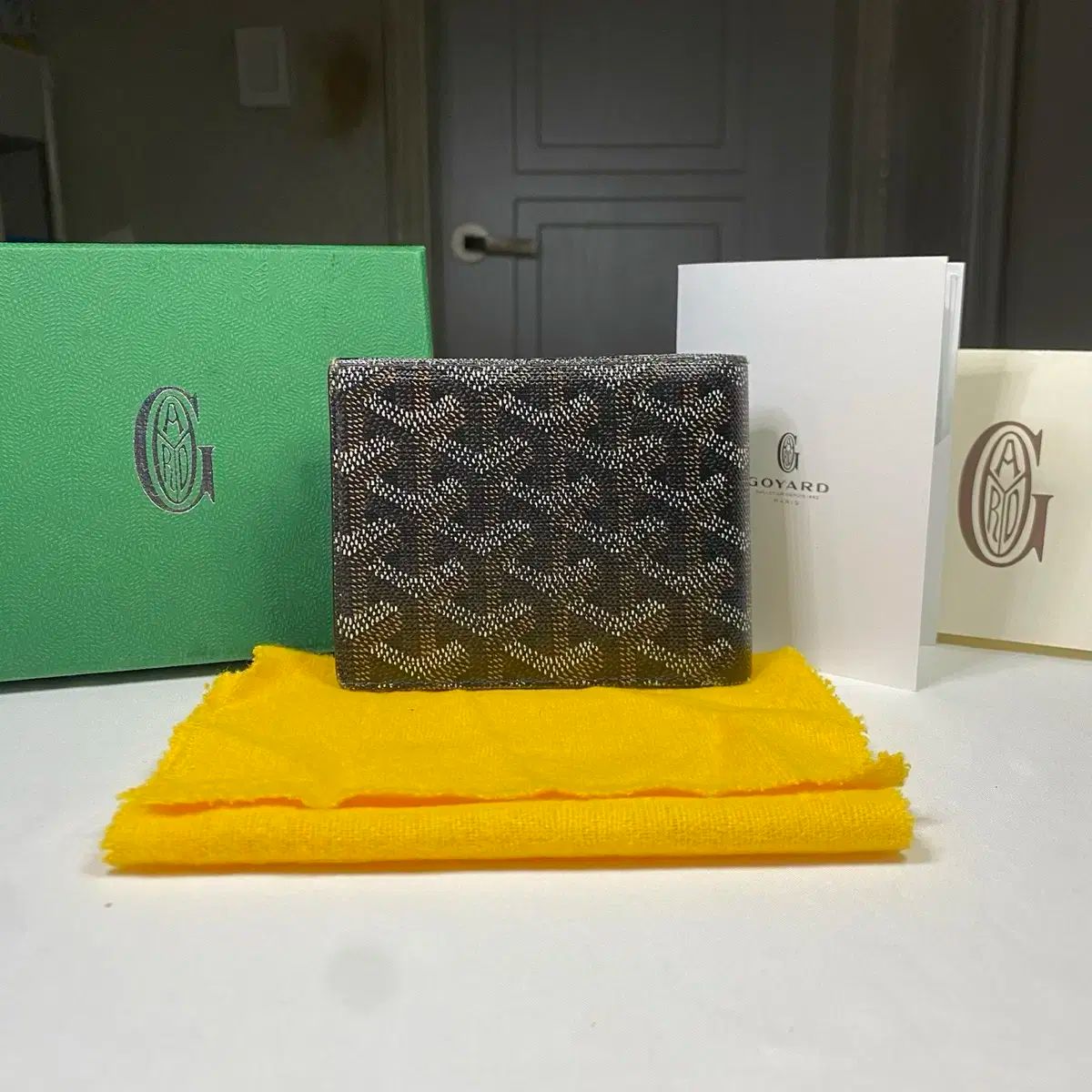 Goyard(ゴヤール) ゴヤール ヴィクトワール ブラック 二つ折り財布