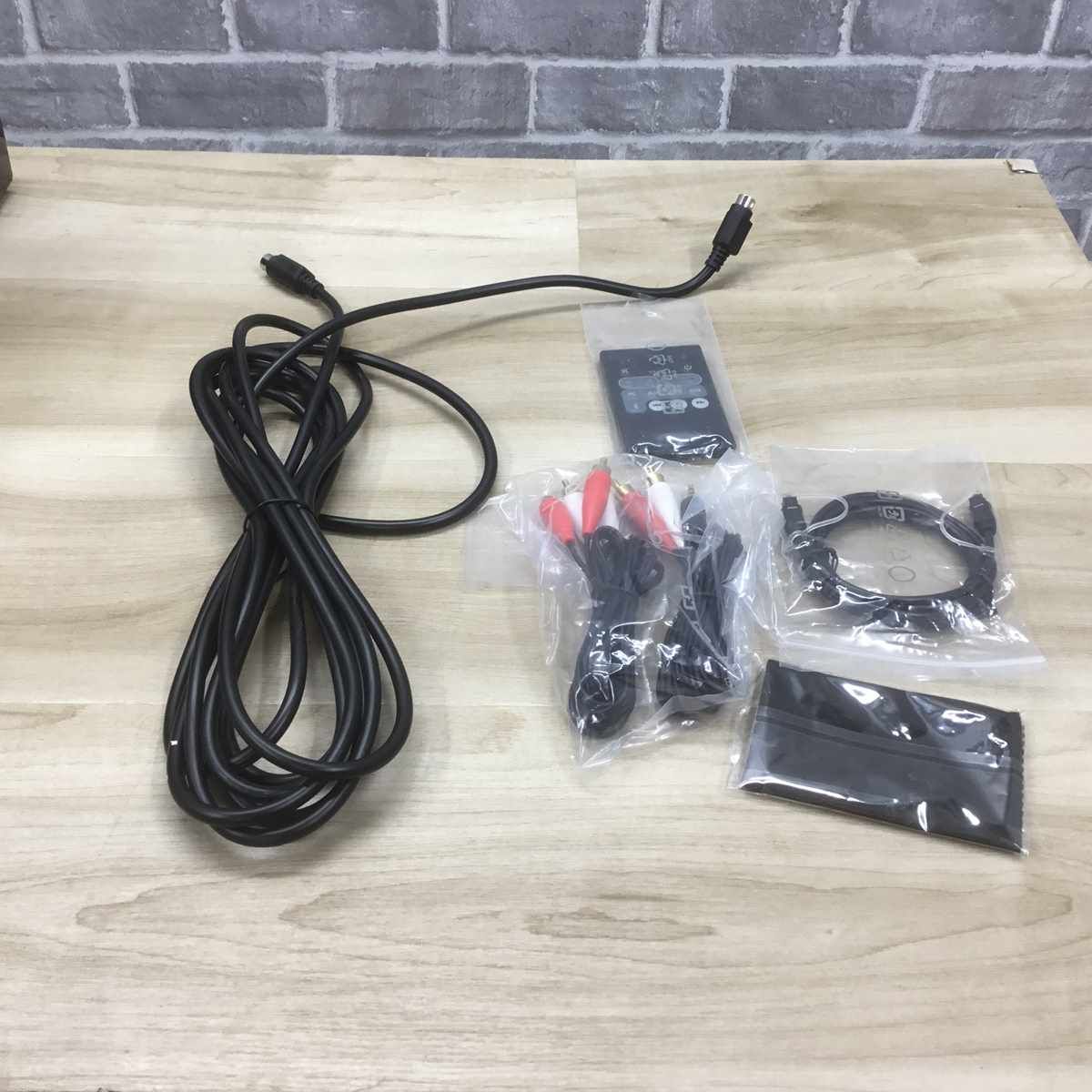 ED-R1850DB