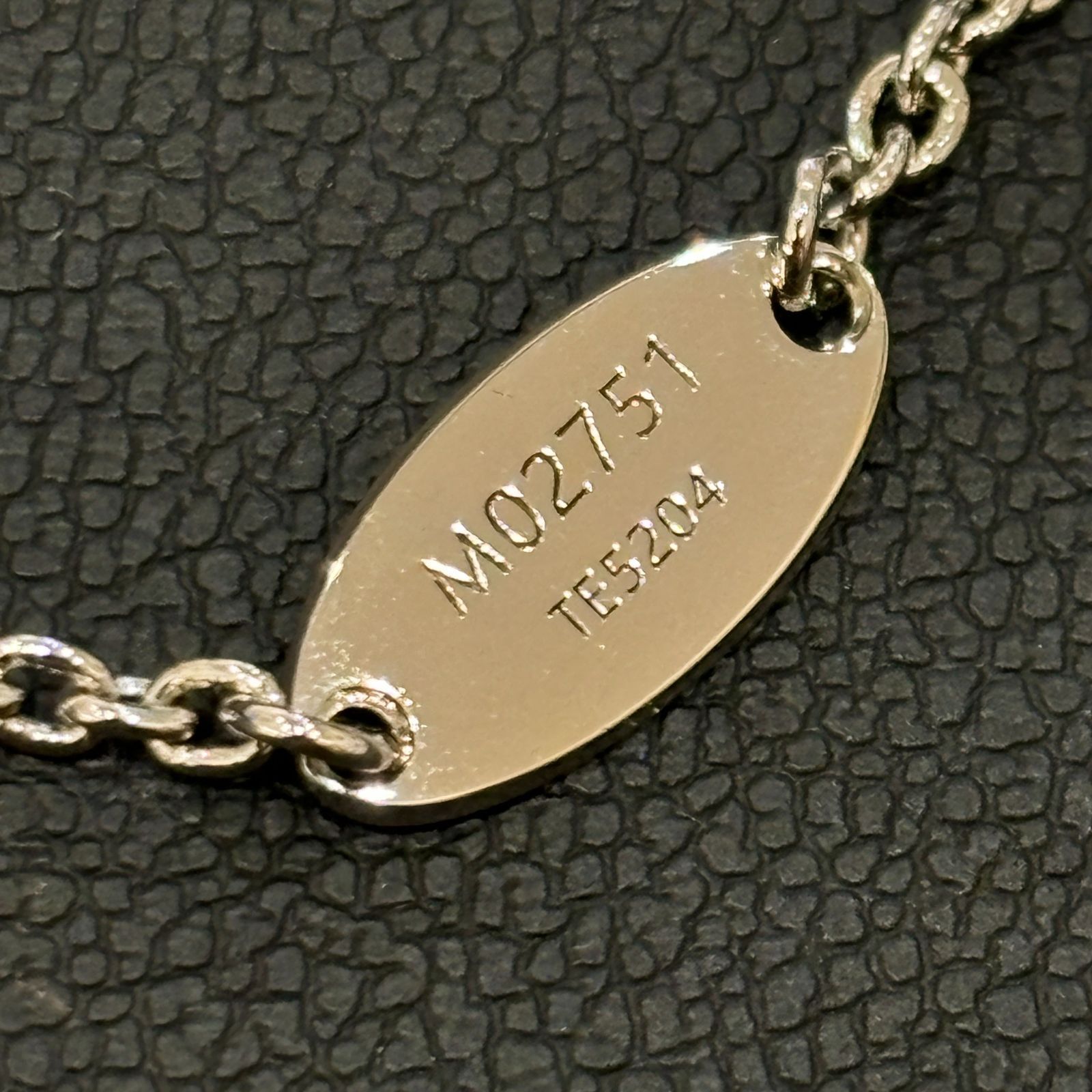 ΩNA3927 極美品！LOUIS VUITTON ルイヴィトン ネックレス LV