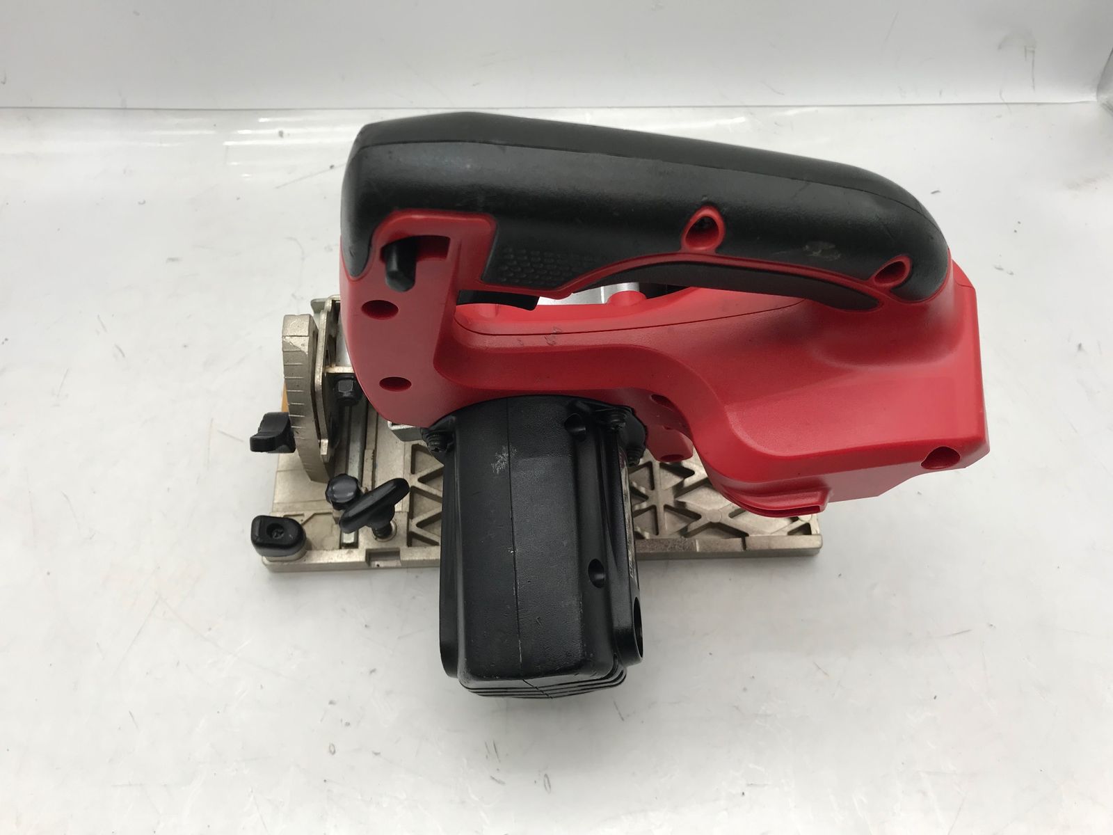 中古品】☆MAX/マックス 14.4V充電式丸ノコ・充電器・バッテリー