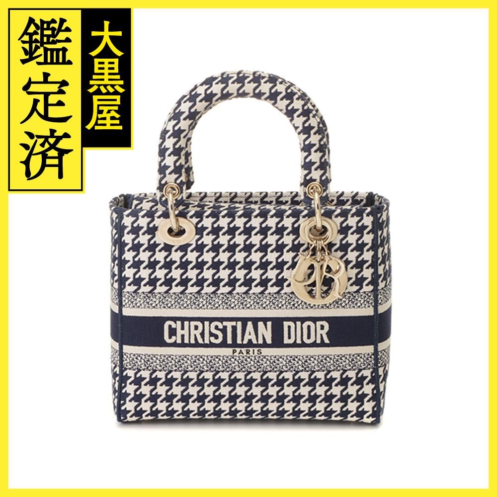 本日取り消します。レディーDiorハンドバッグ Dior ロゴチャーム