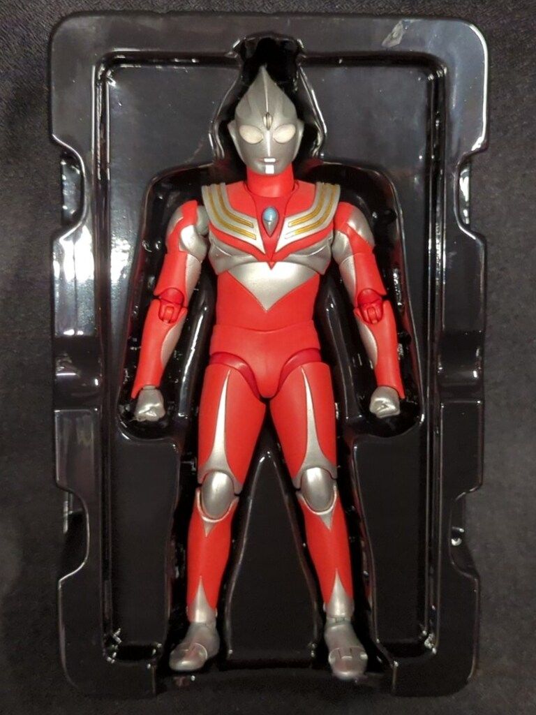 バンダイ S.H.Figuarts/真骨彫製法 ウルトラマンティガ パワータイプ