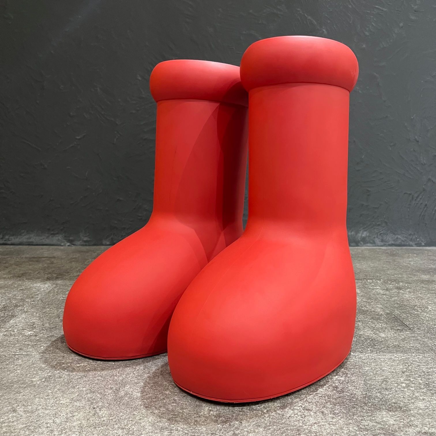 神経質な方は購入をお控え下さいMSCHF Big red boots アトムブーツ US8