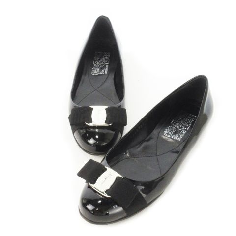 サルヴァトーレフェラガモ Salvatore Ferragamo SHELLEY 1 バレエシューズ パンプス フラット パテント エナメル ヴァラリボン ロゴ 5.5 22.5cm 黒 ブラック |CK16 GY18