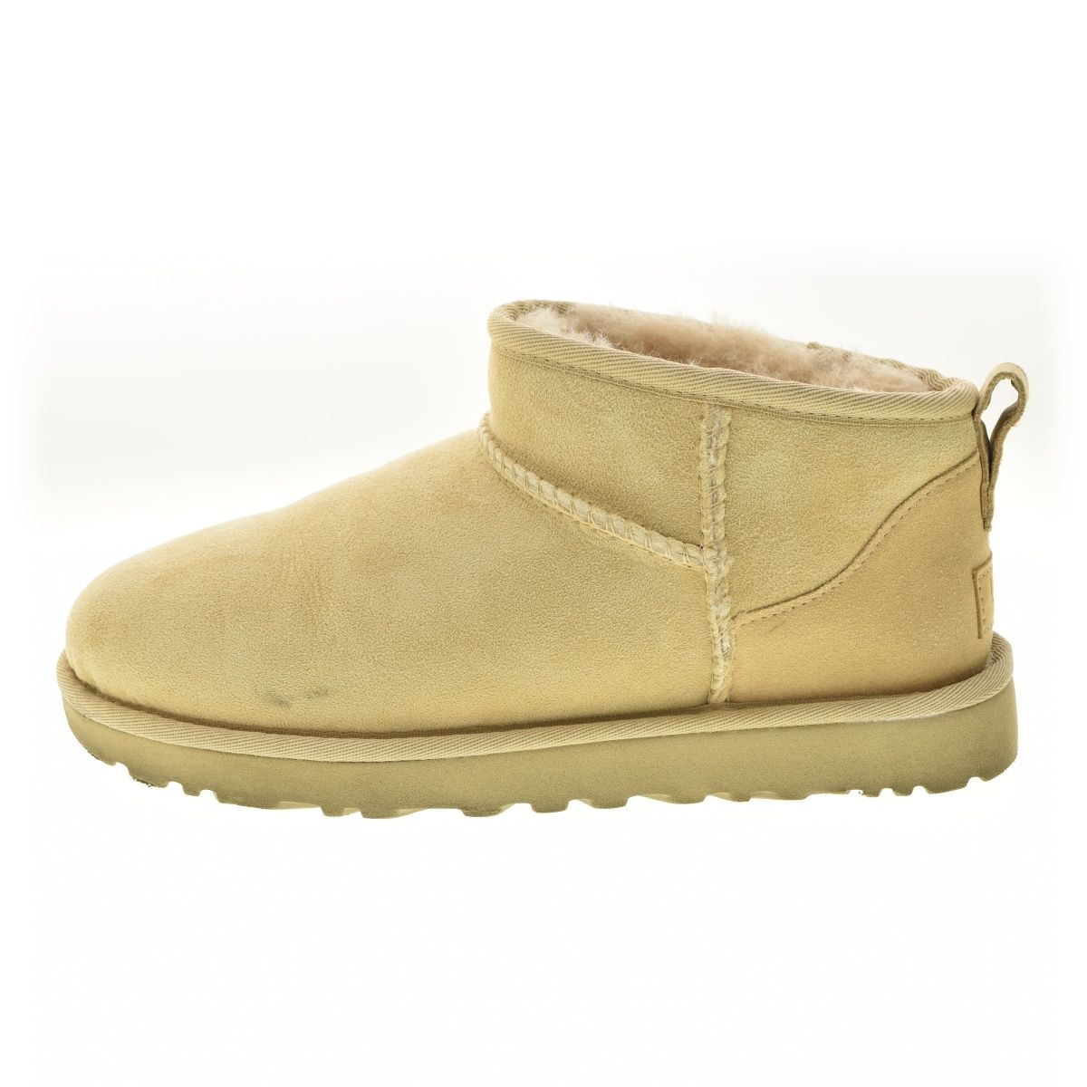 UGG美品！4足 10万円 正規品 夏のアグ（UGG®）は