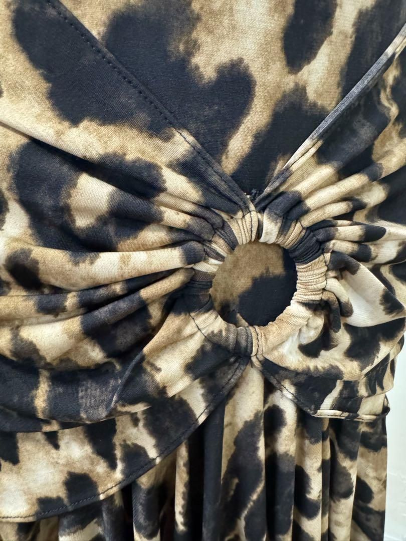 【ワイルド】新品　TAKAダンス　Mサイズ社交ダンス豹柄ラテンスカート009 ワイルド】新品 TAKAダンス Mサイズ社交ダンス豹柄ラテンスカート009