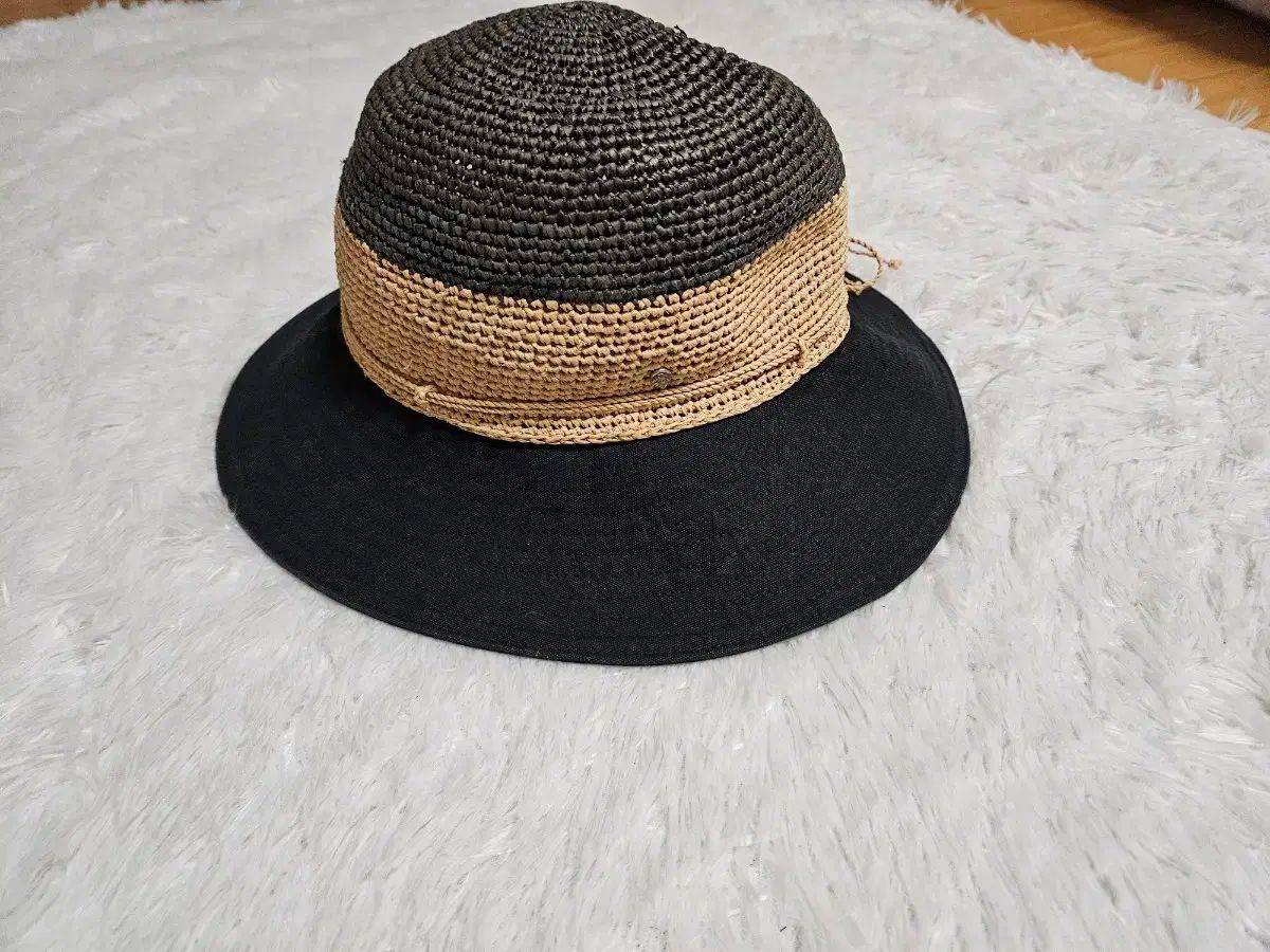Helen Kaminski ヘレンカミンスキー ラフィアハット 帽子