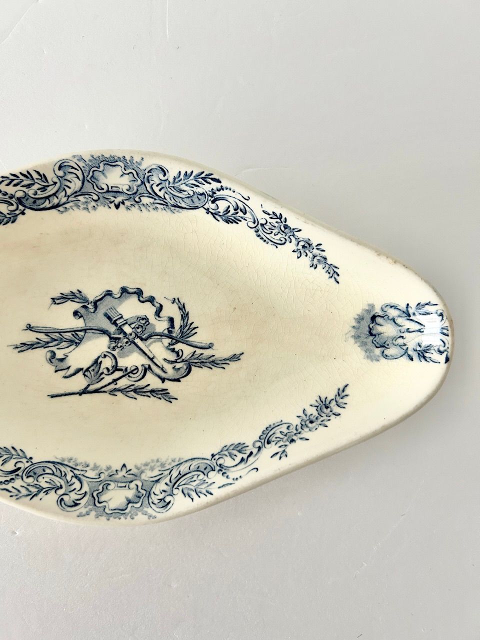 フランスアンティーク】S&G窯 ラヴィエ 前菜皿 BROCANTE - メルカリ